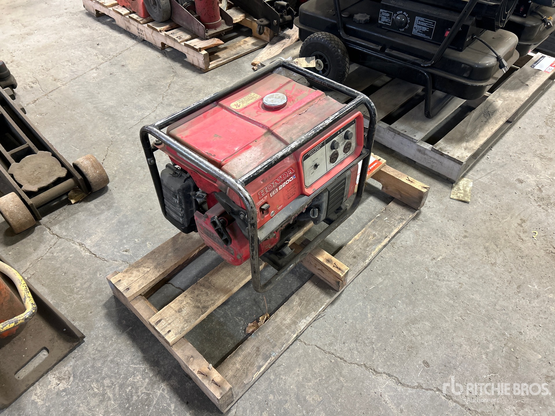 General Appearance with Foto, angolo anteriore destro