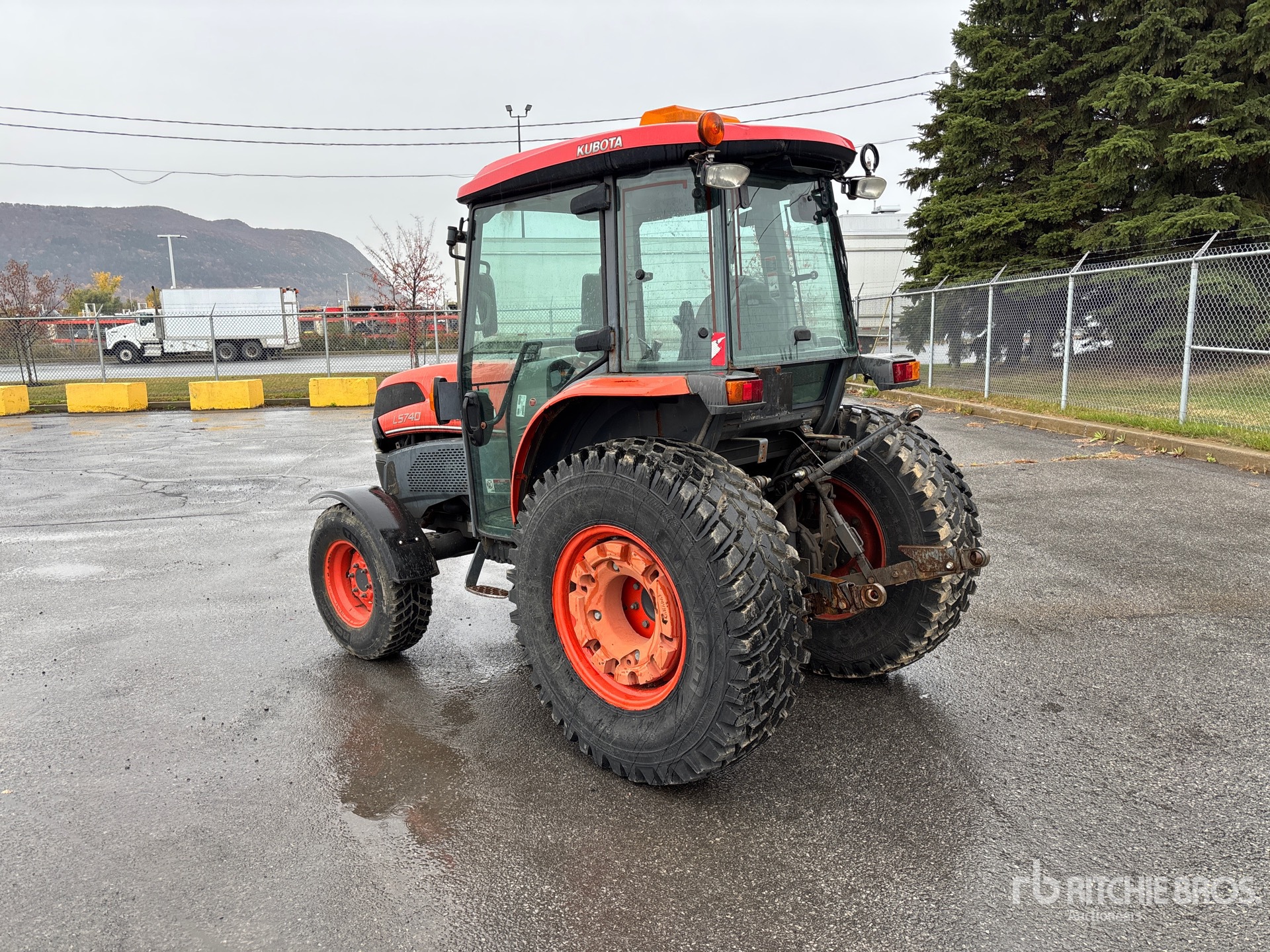 General Appearance with Picture, Left Rear Corner