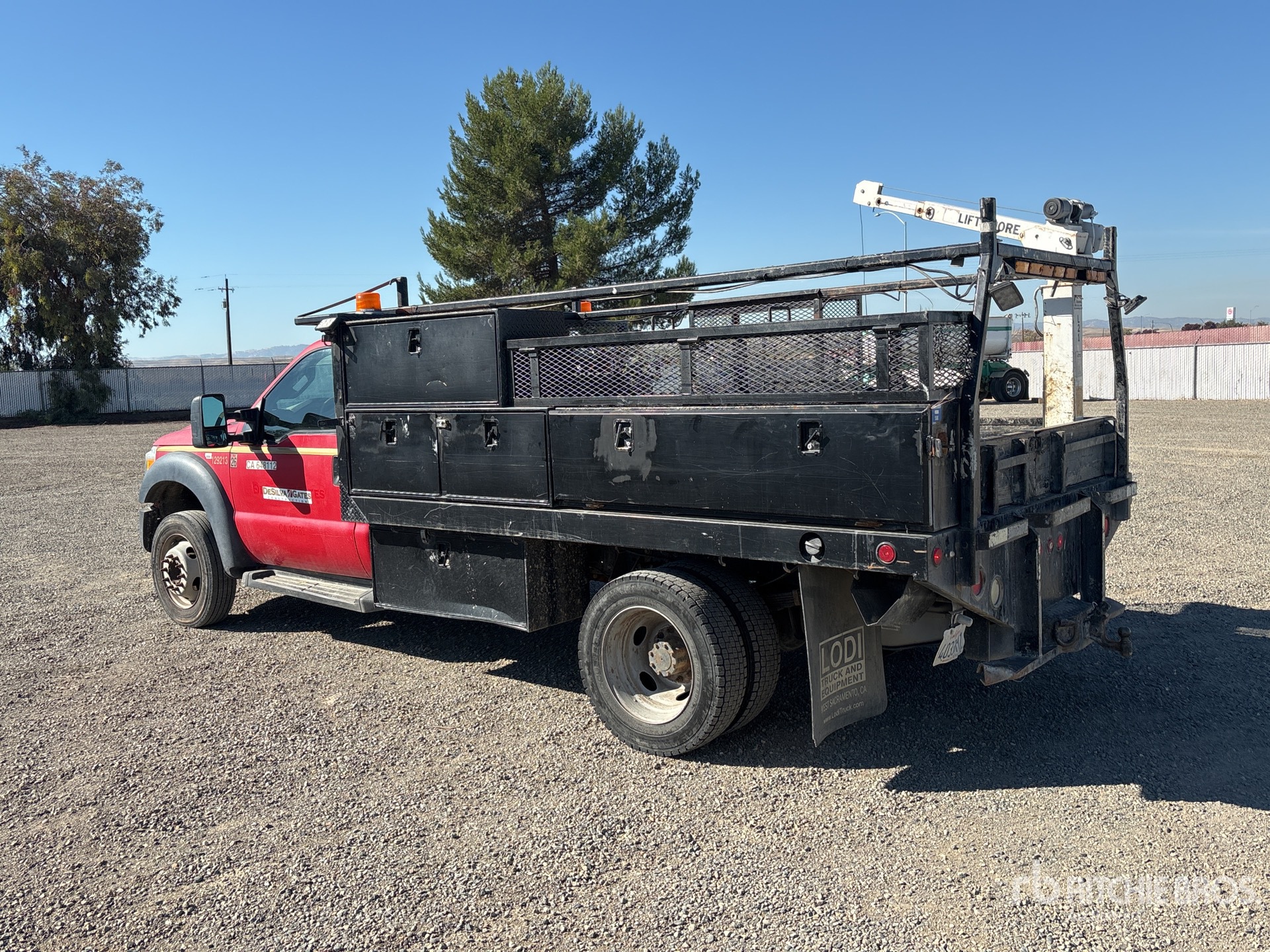 General Appearance with Picture, Left Rear Corner