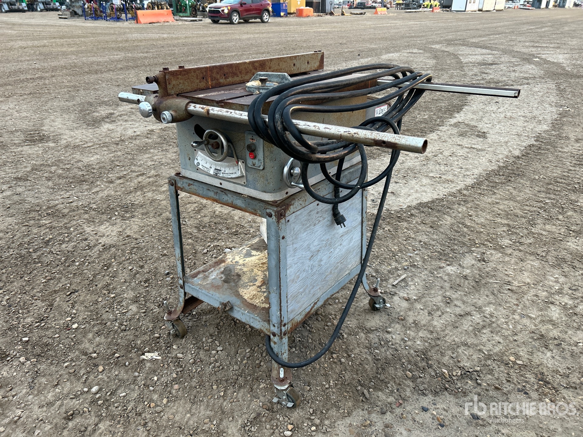 General Appearance with Picture, Left Front Corner