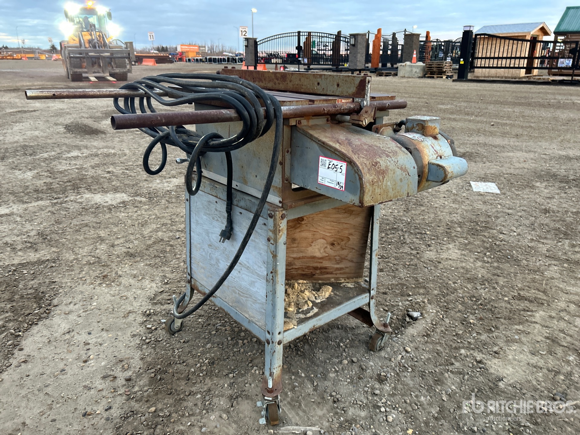 General Appearance with Picture, Left Rear Corner