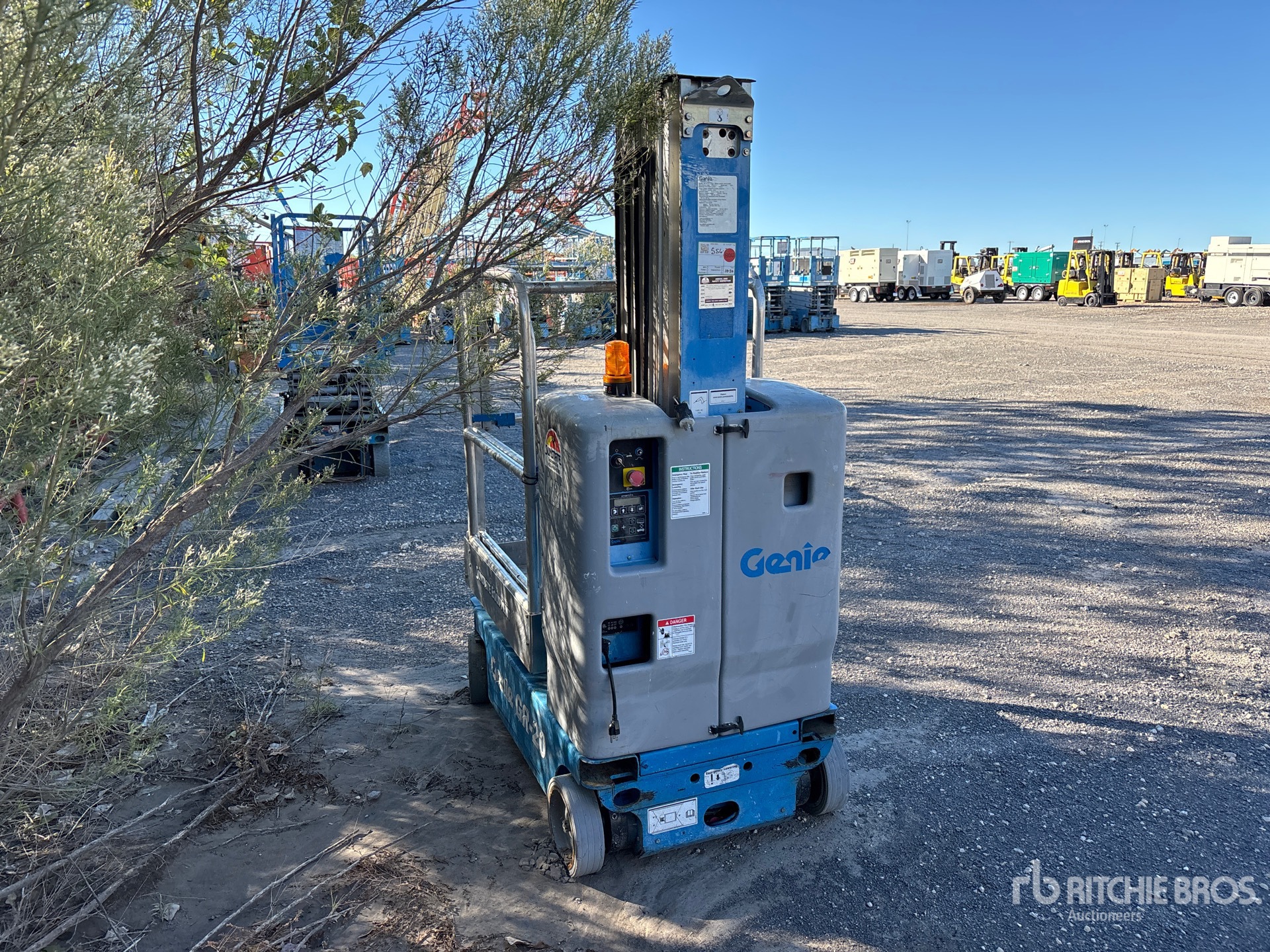 General Appearance with Bild, Ecke hinten links