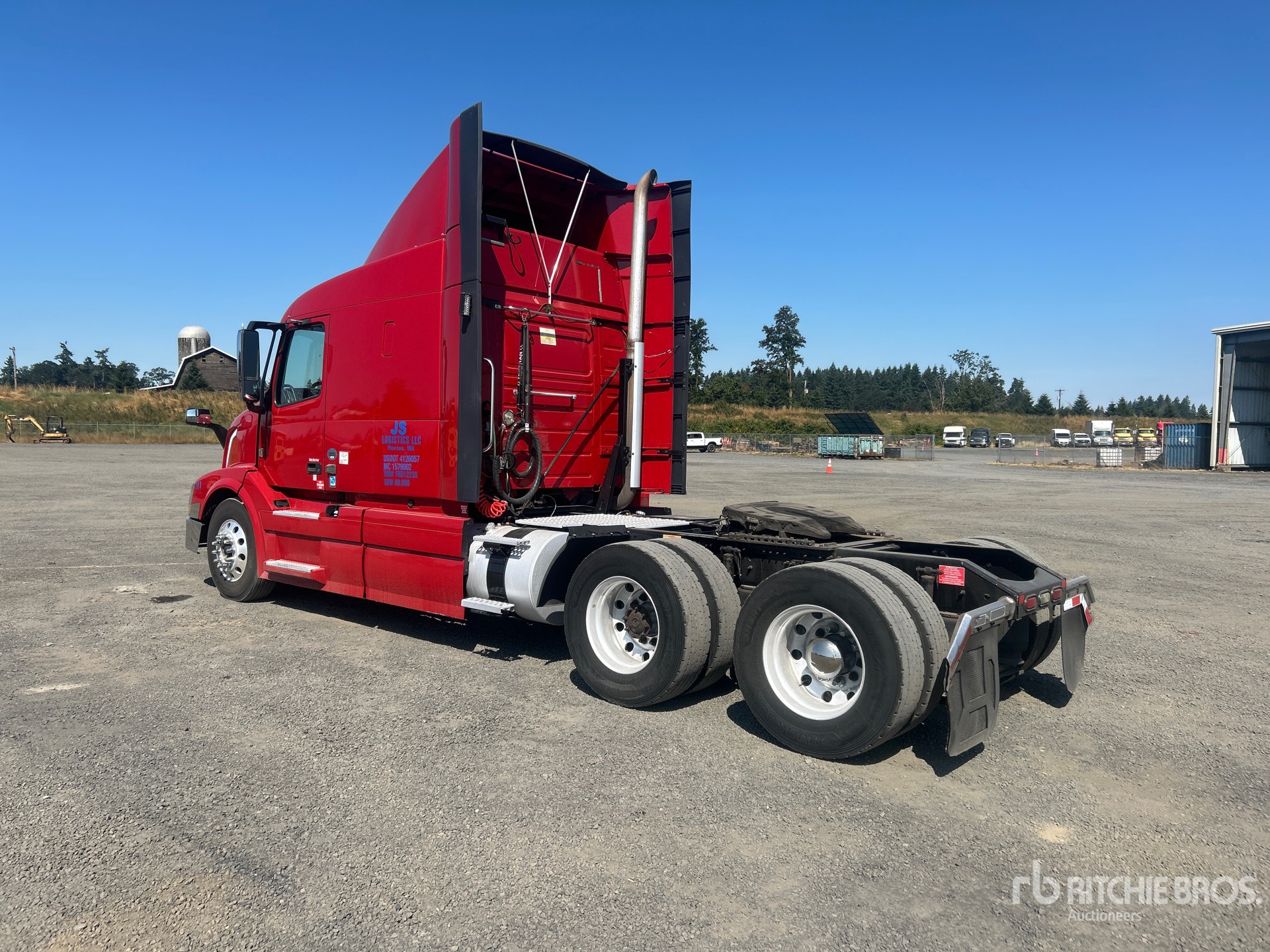 General Appearance with Picture, Left Rear Corner