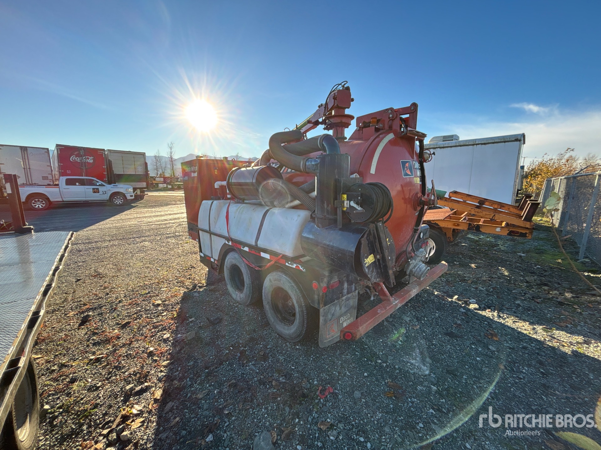 General Appearance with Bild, Ecke hinten links