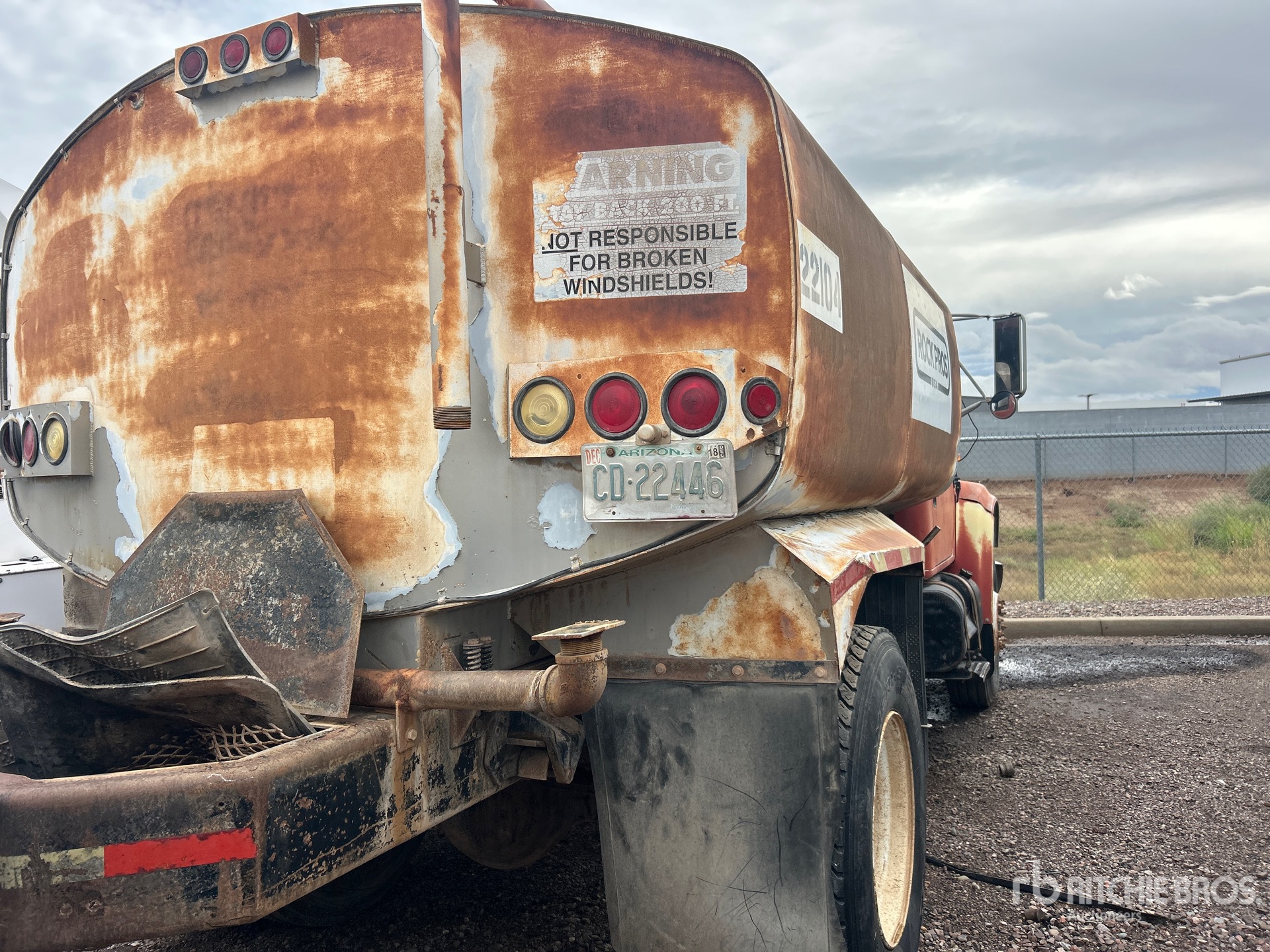 General Appearance with Picture, Right Rear Corner