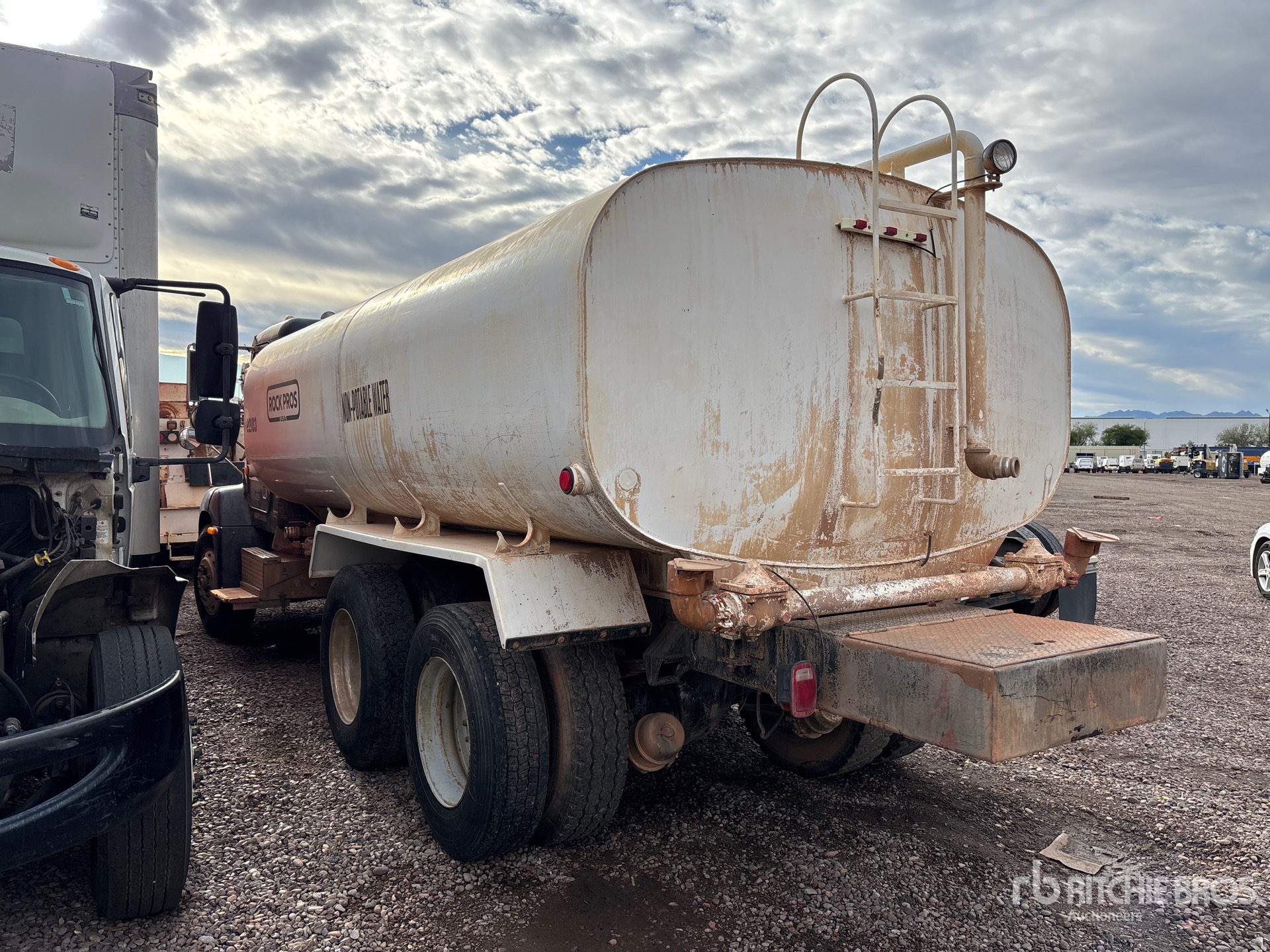 General Appearance with Image, coin arrière gauche