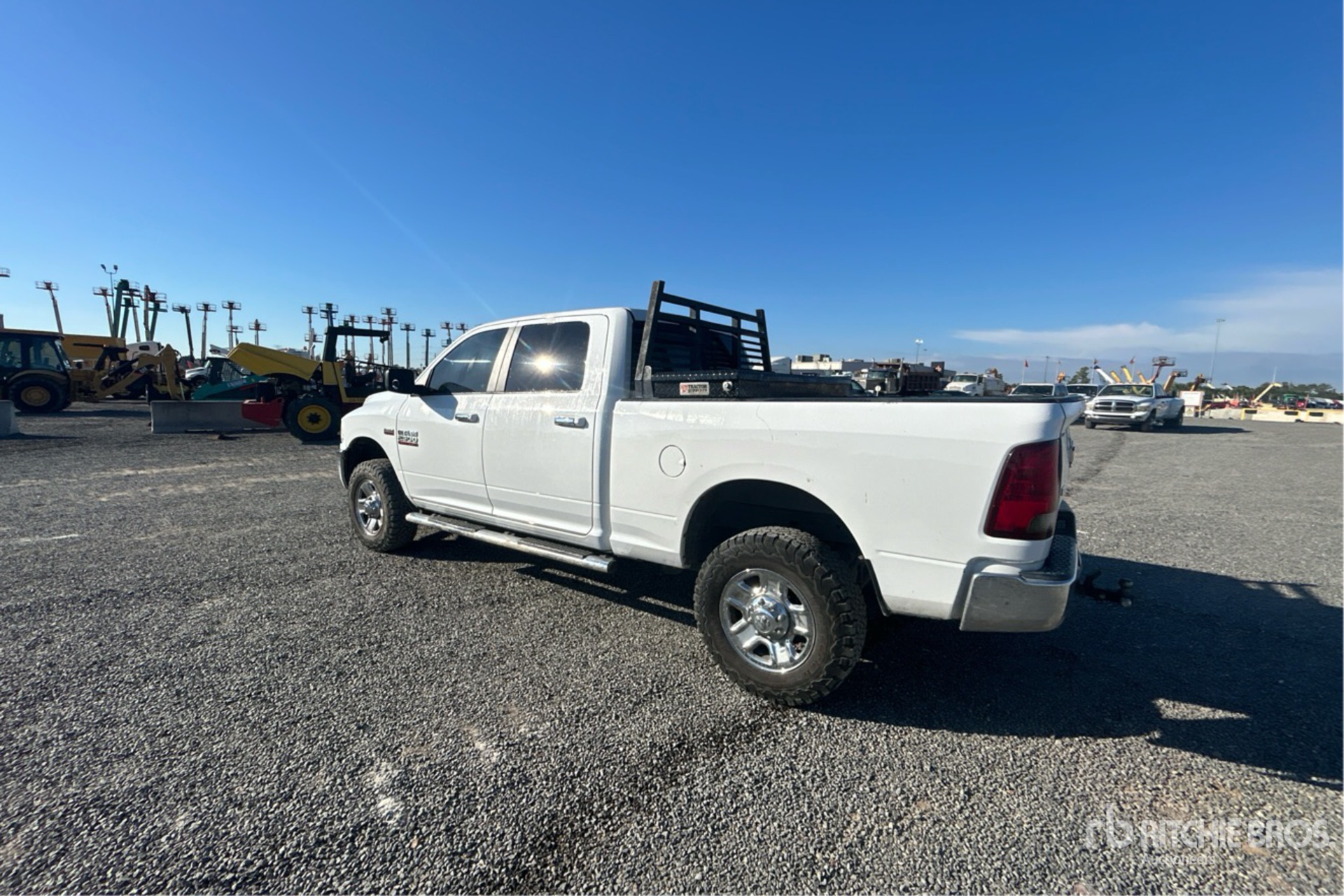 General Appearance with Bild, Ecke hinten links