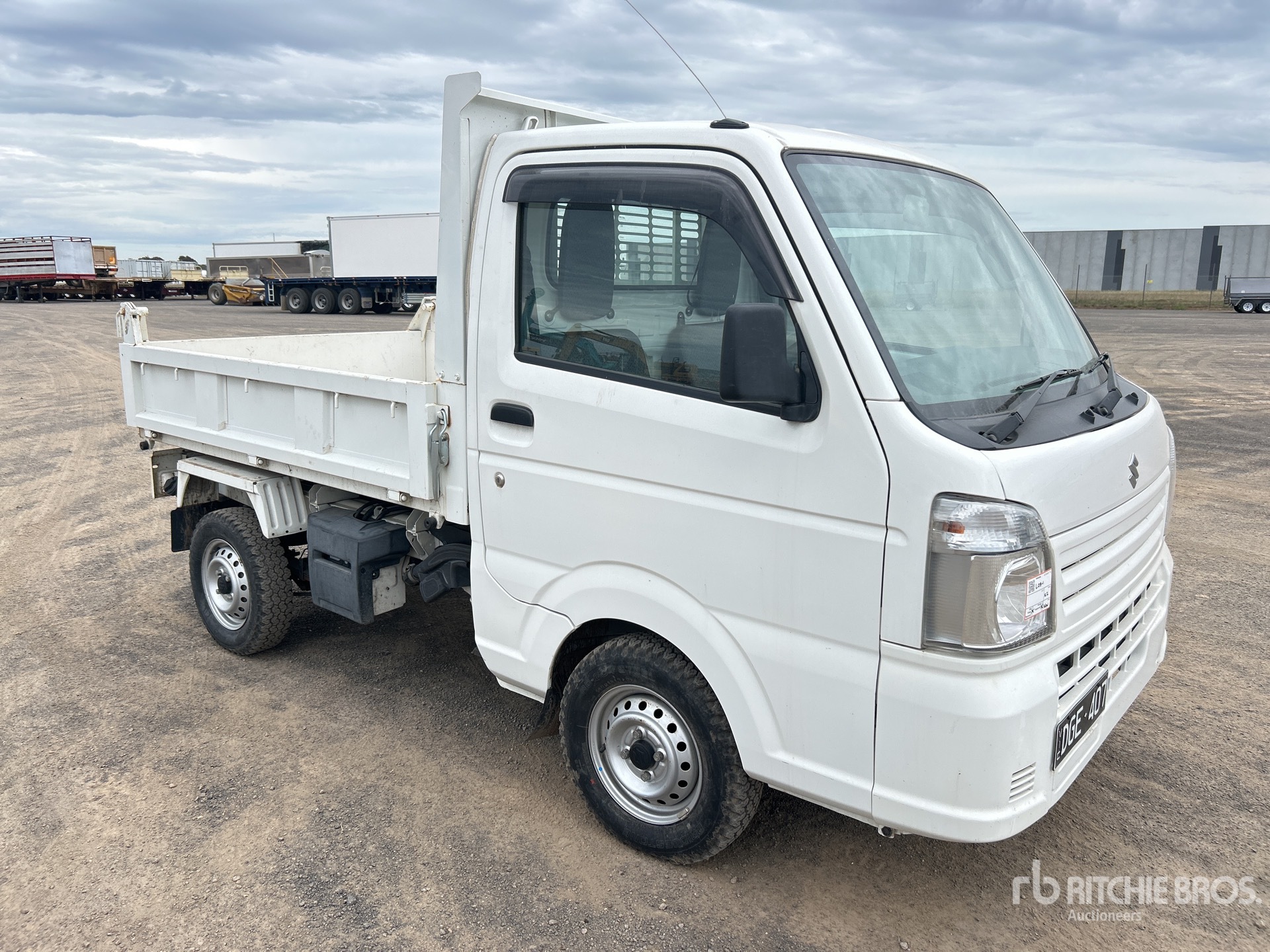 General Appearance with Imagen: esquina delantera izquierda