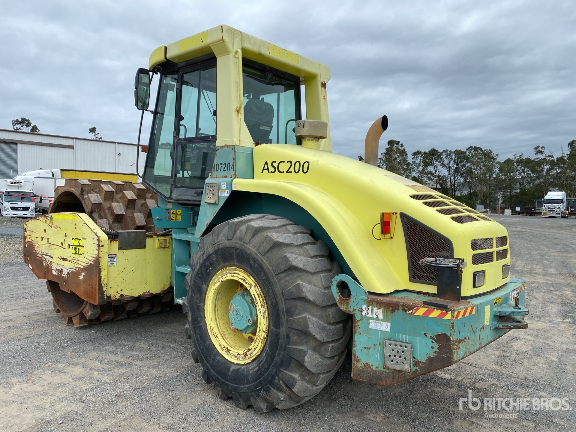 General Appearance with Picture, Left Rear Corner