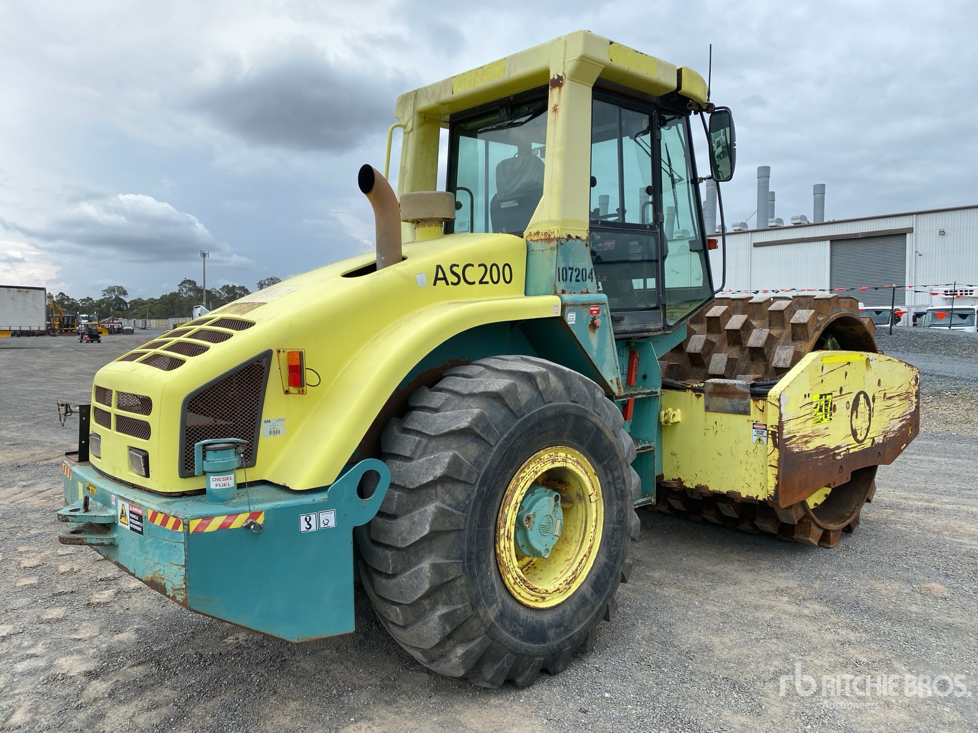 General Appearance with Picture, Right Rear Corner