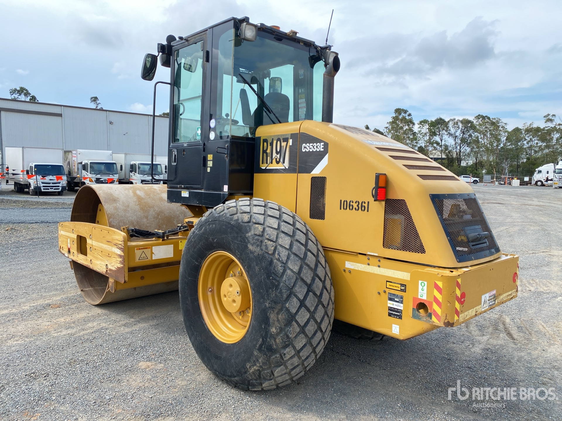 General Appearance with Bild, Ecke hinten links