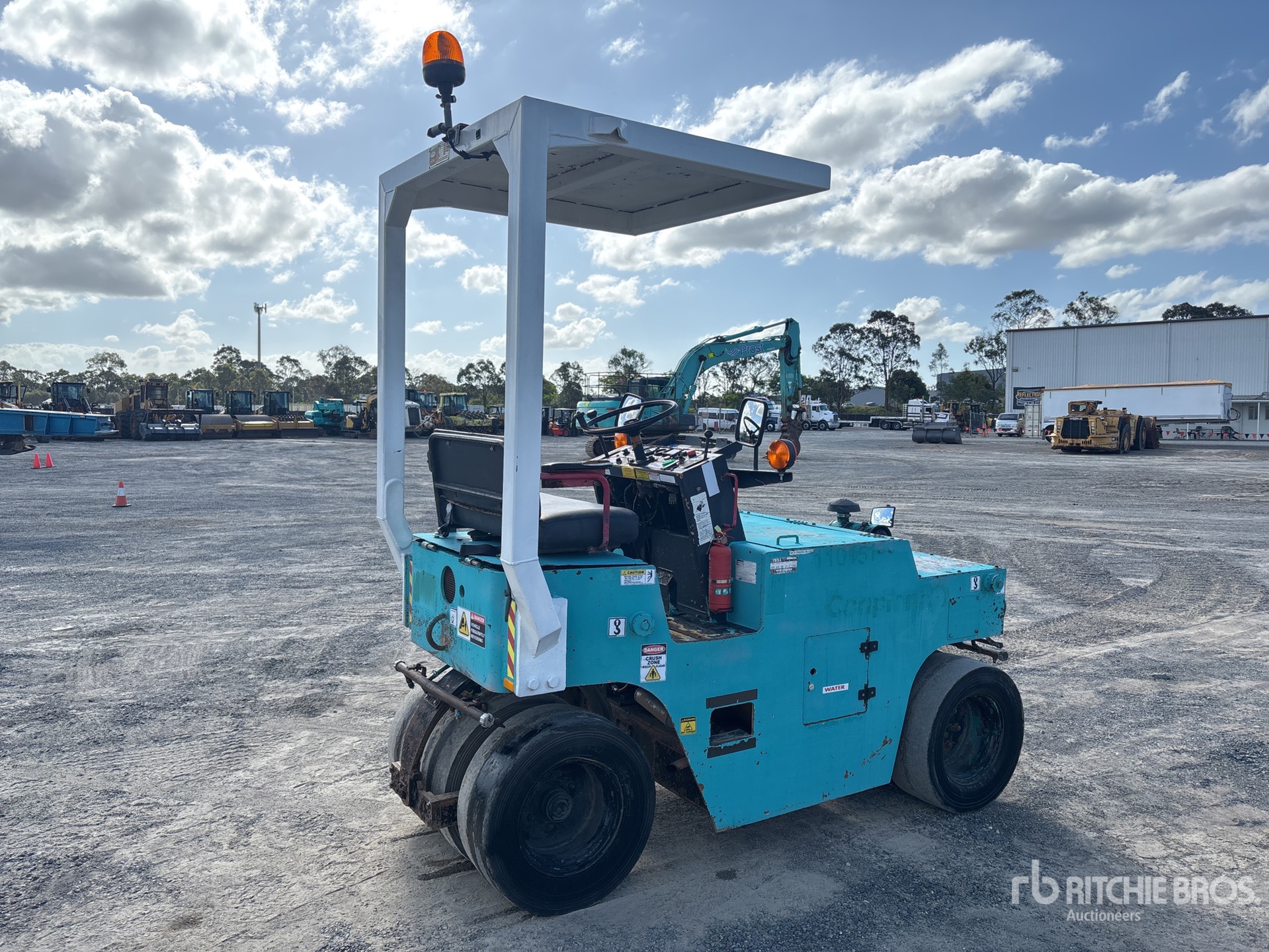 General Appearance with Imagen: esquina trasera derecha