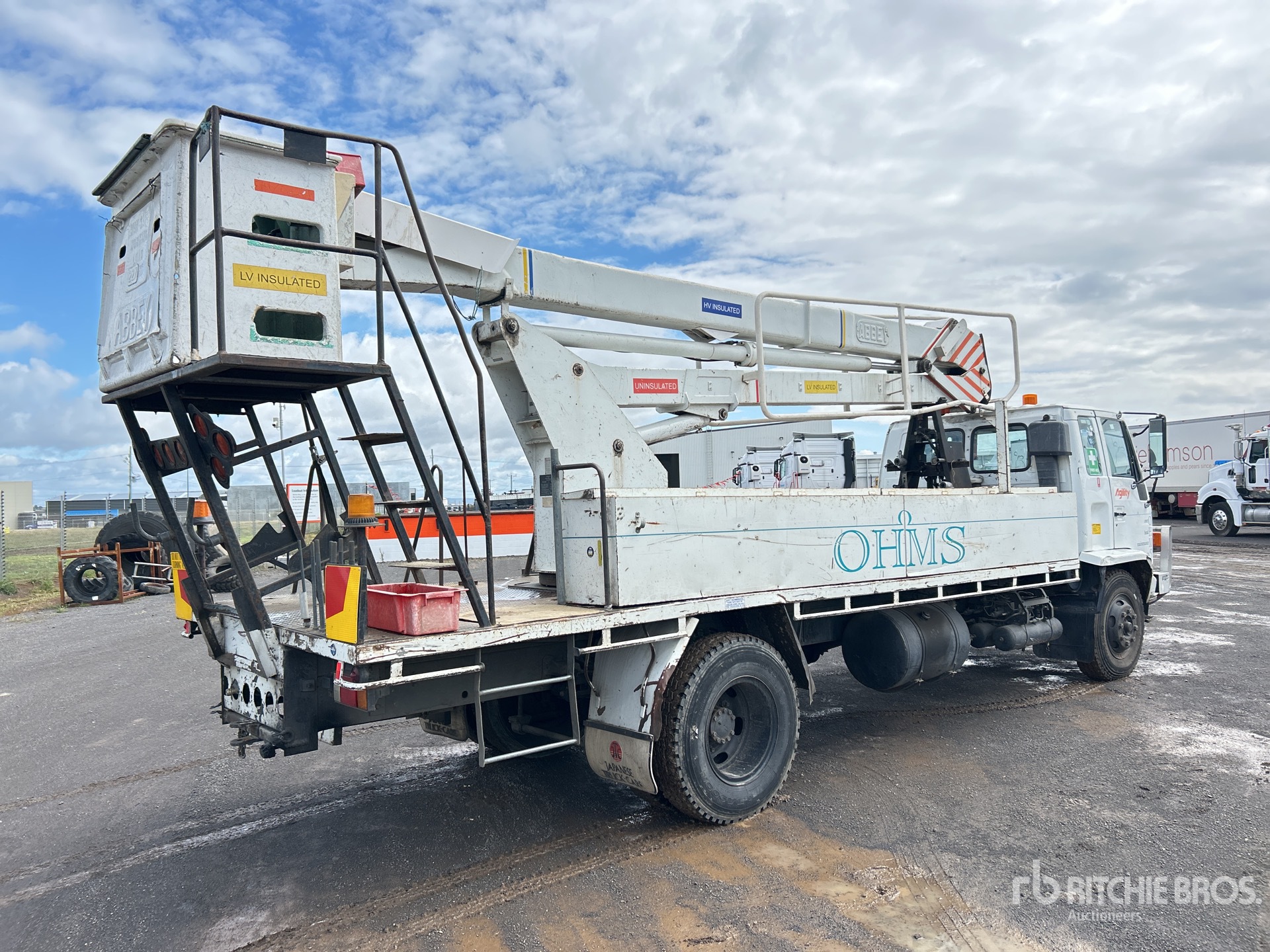 Aspect général with Image, coin arrière gauche