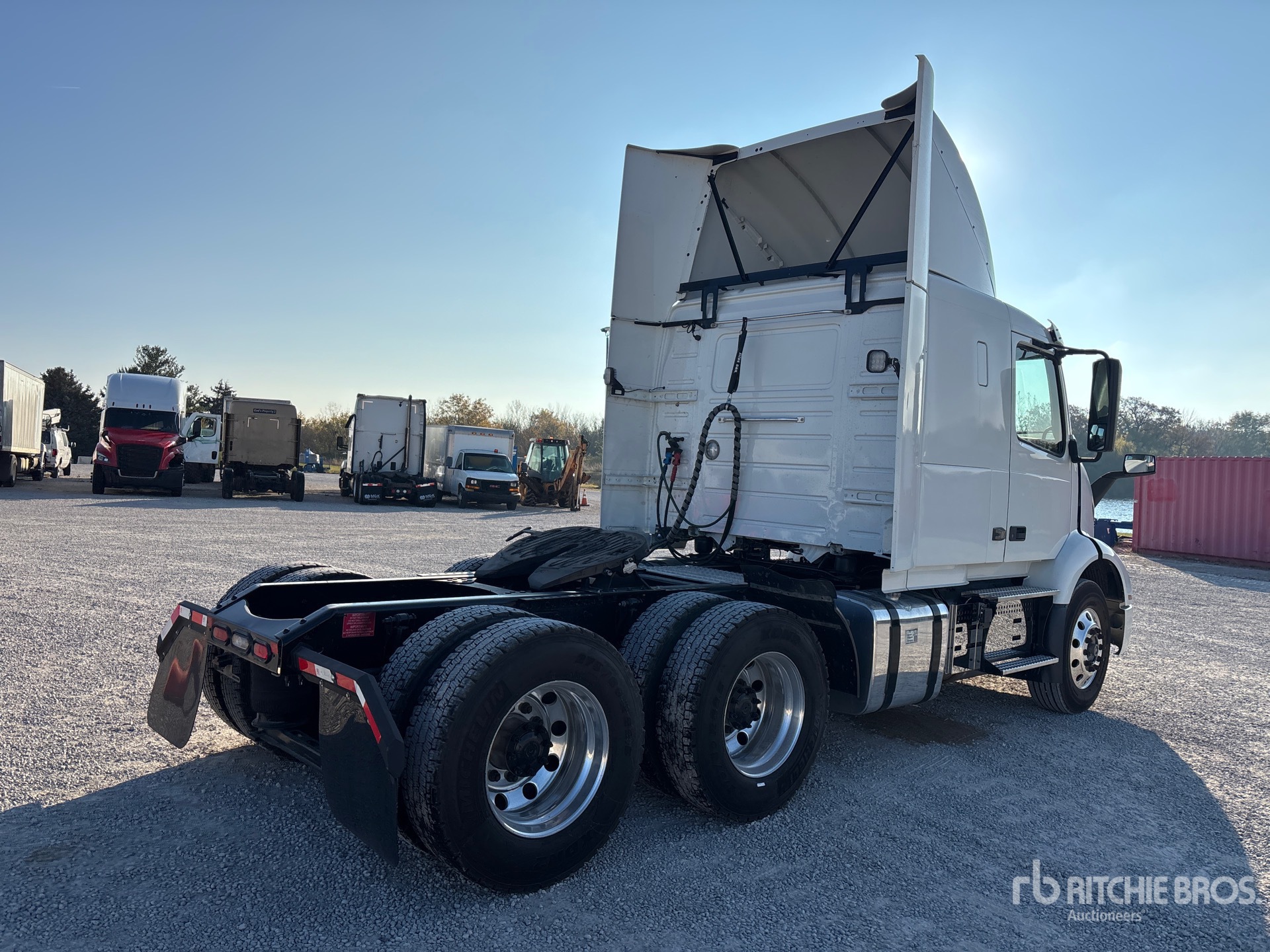 General Appearance with Bild, Ecke hinten rechts