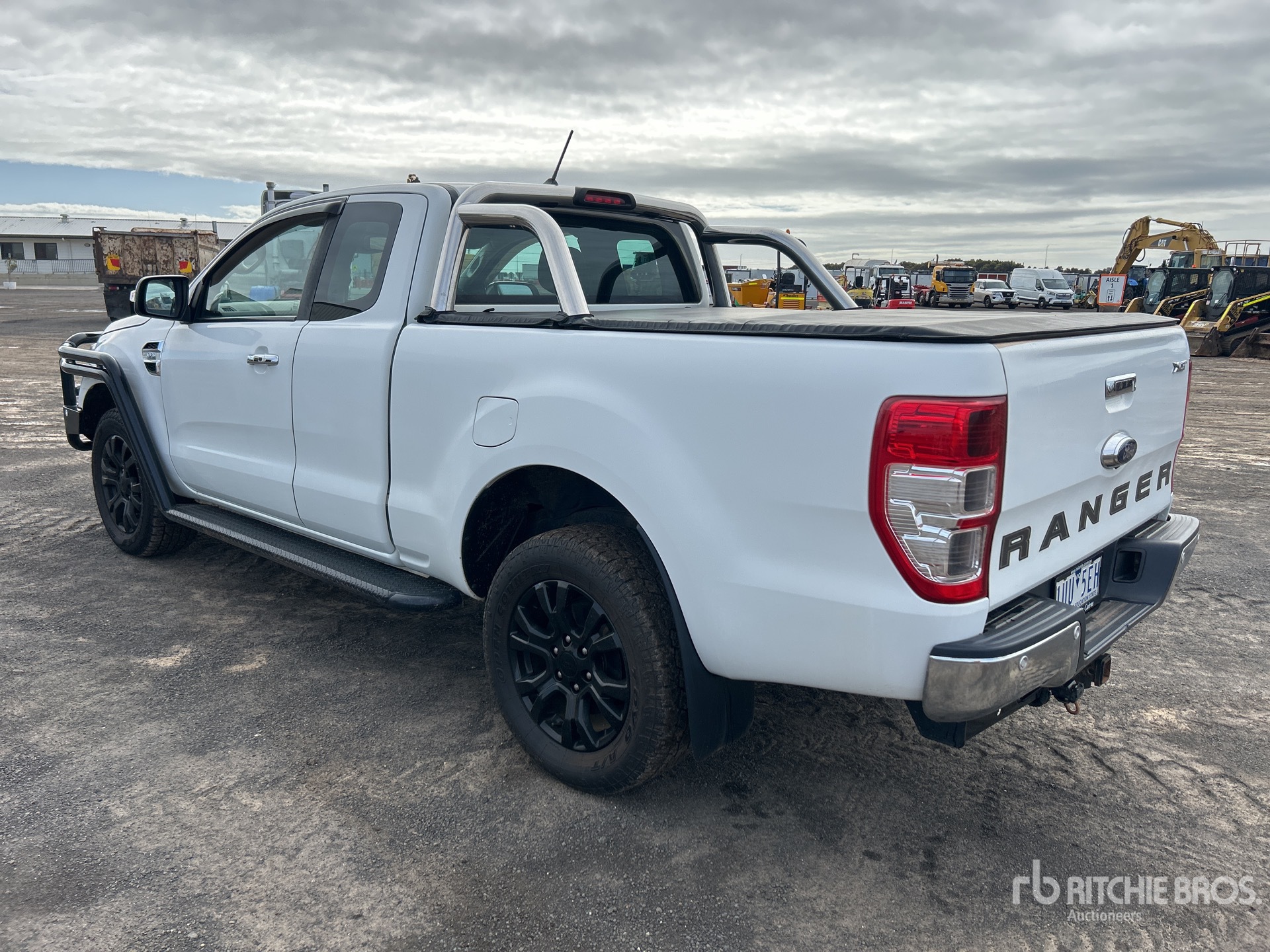 Aspect général with Image, coin arrière droit