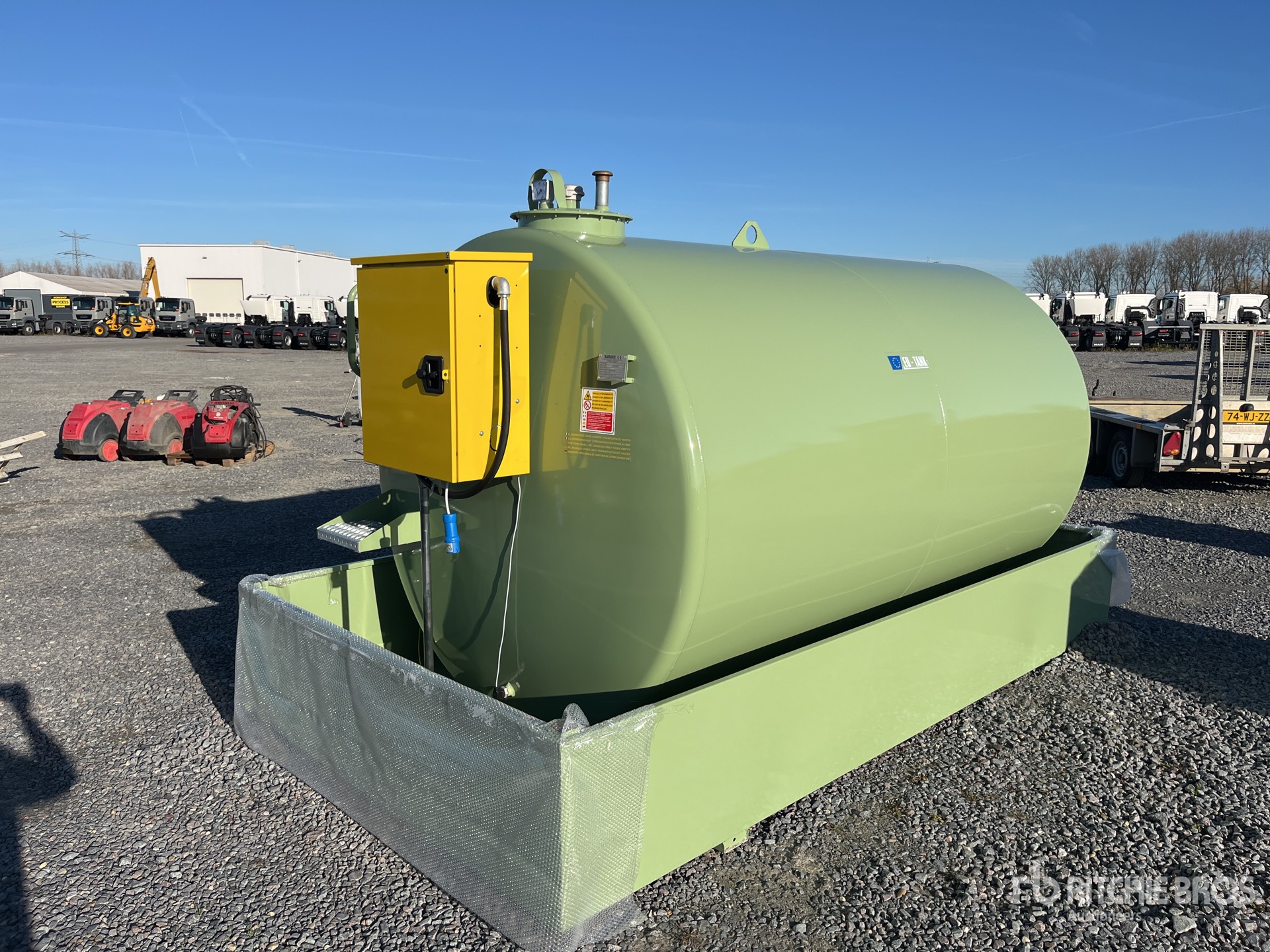 General Appearance with Picture, Left Front Corner