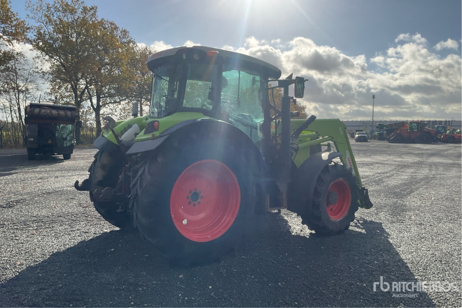 General Appearance with Imagen: esquina trasera derecha