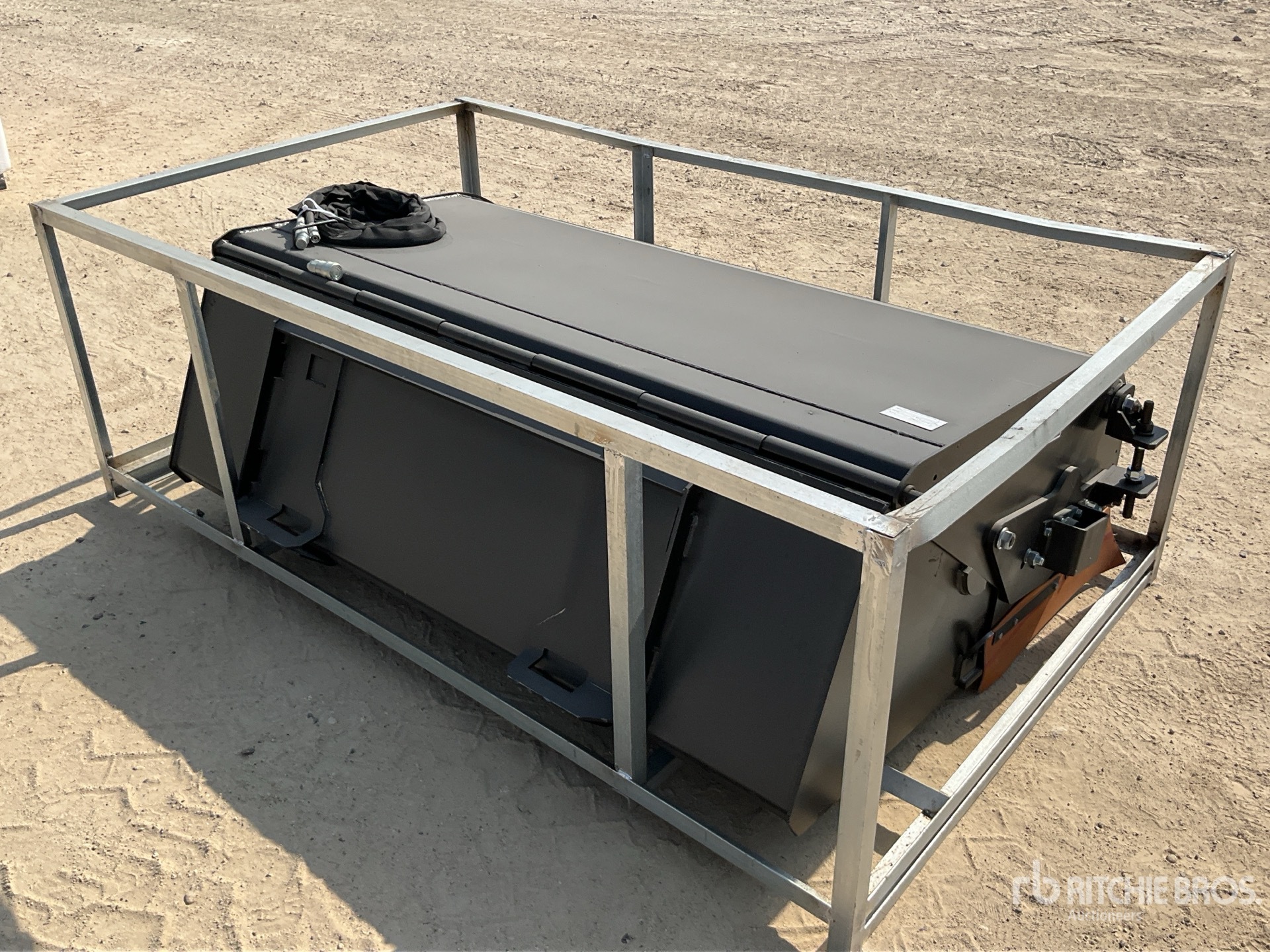 General Appearance with Image, coin arrière droit