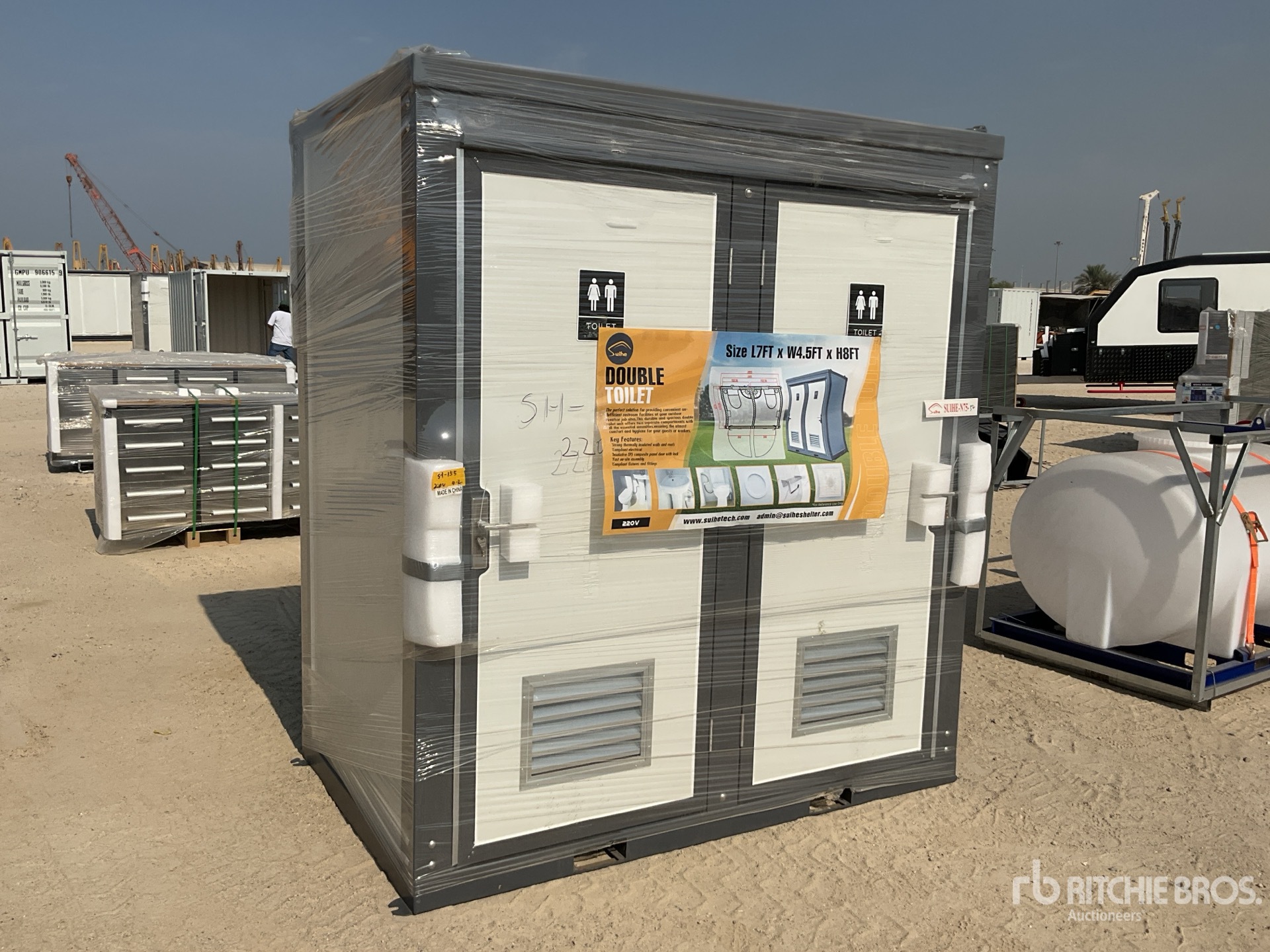 General Appearance with Picture, Right Front Corner