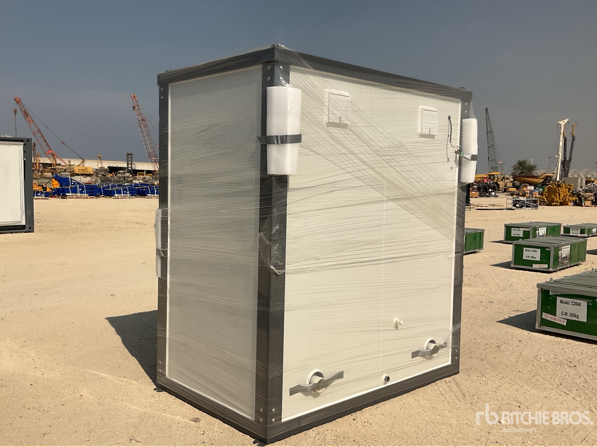 General Appearance with Bild, Ecke hinten links