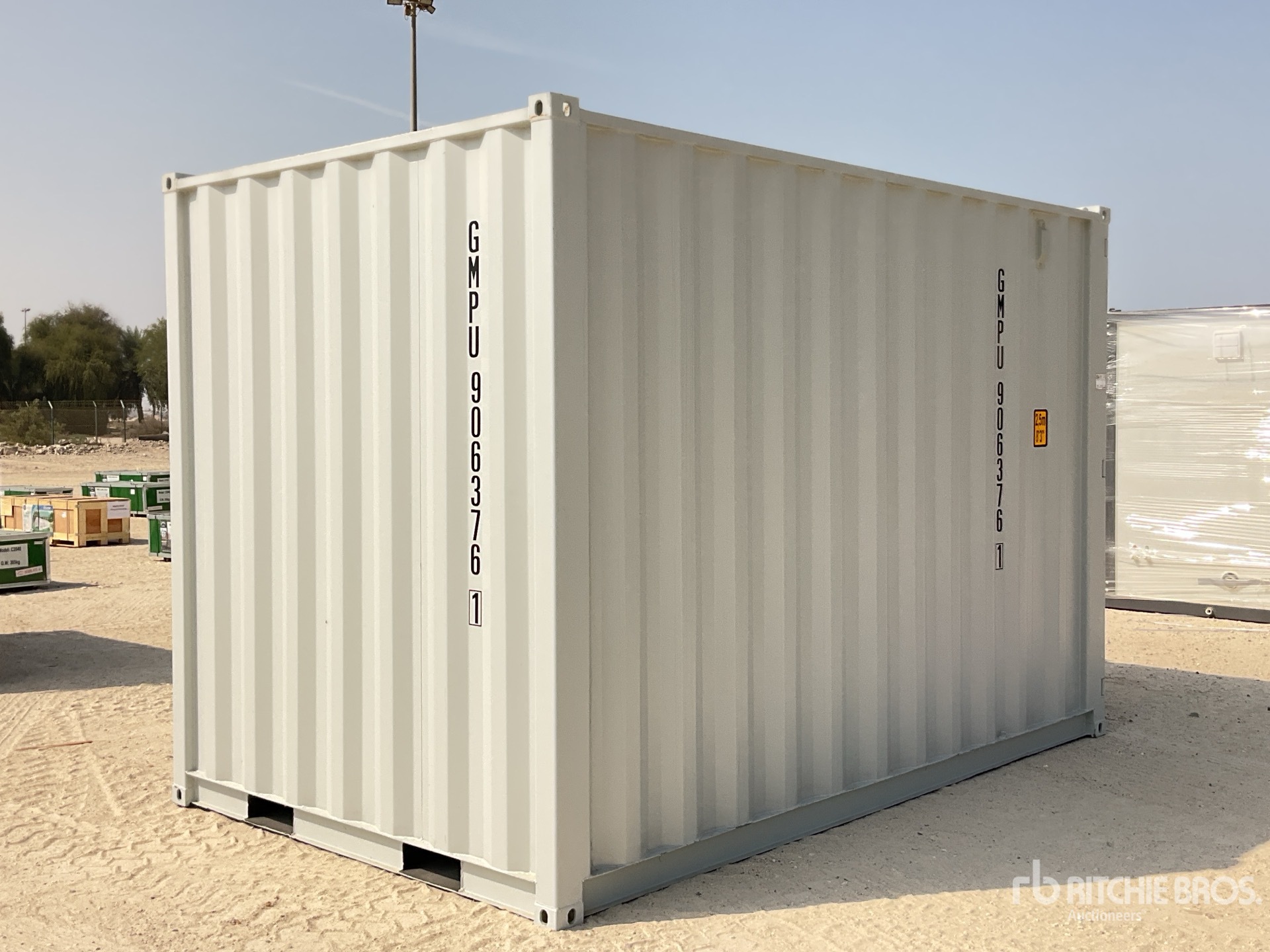 Aspect général with Image, coin arrière droit