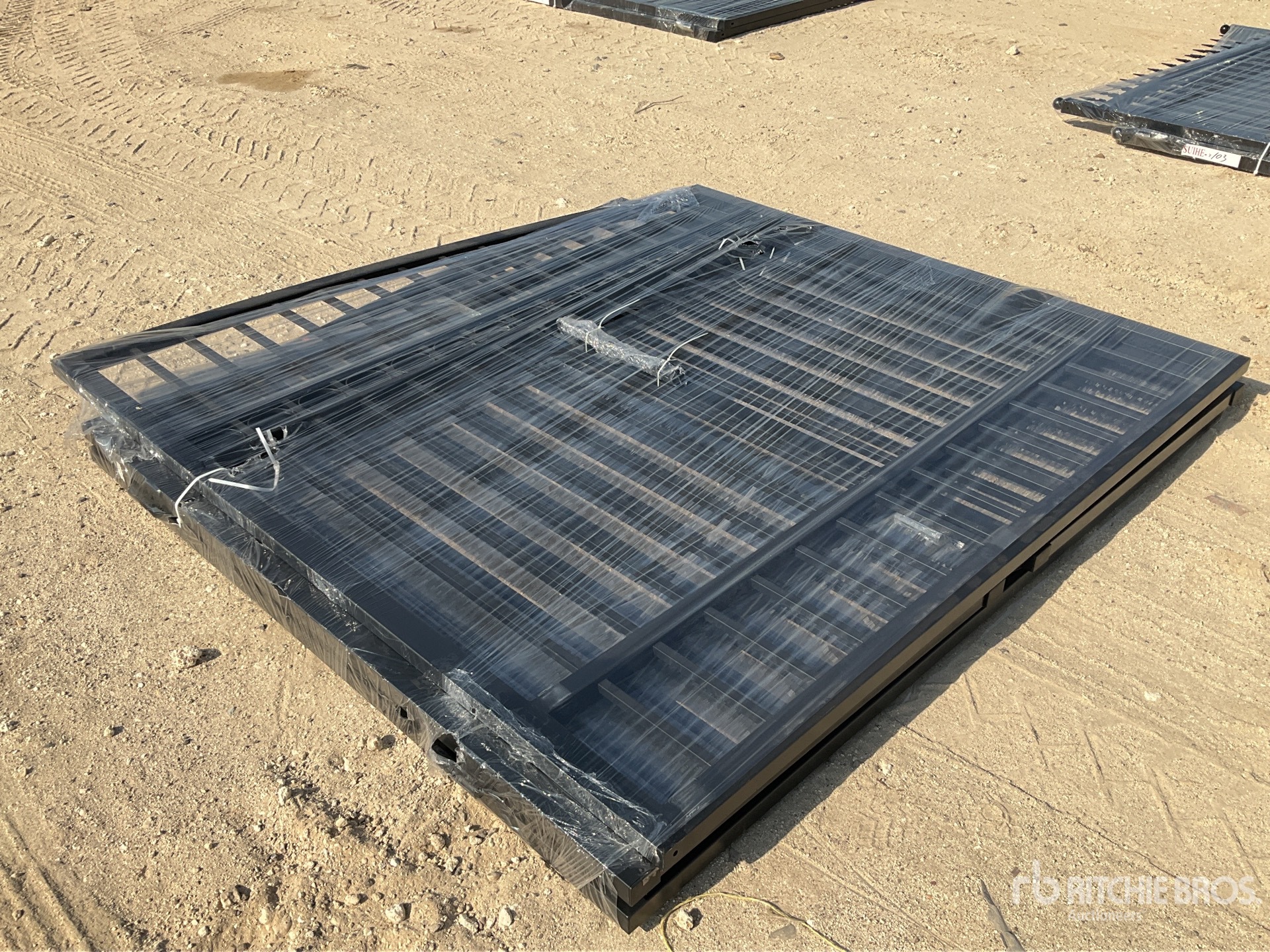 Aspect général with Image, coin avant droit