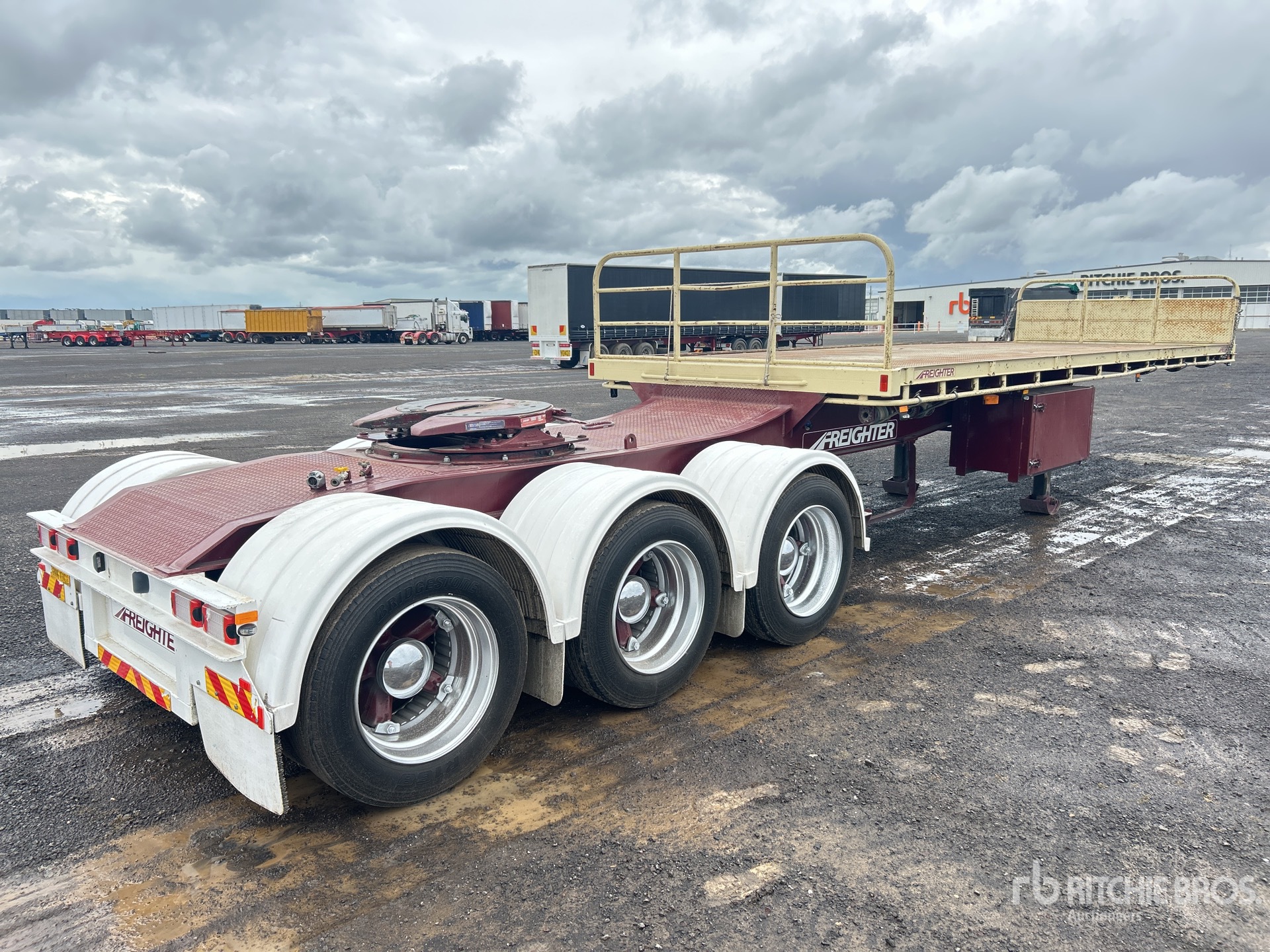 General Appearance with Picture, Left Rear Corner