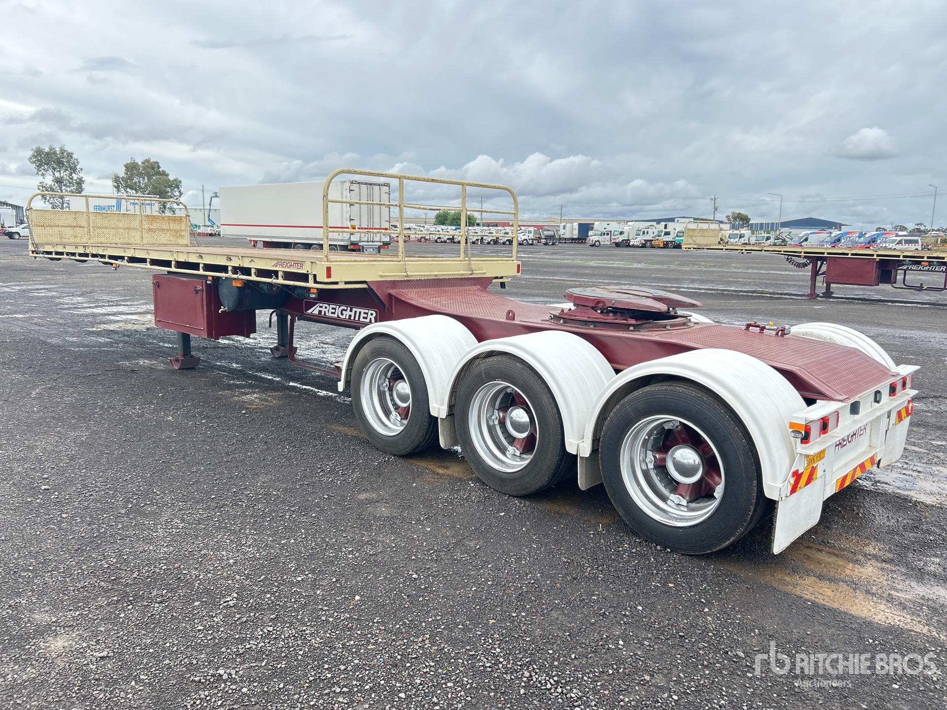 General Appearance with Picture, Right Rear Corner