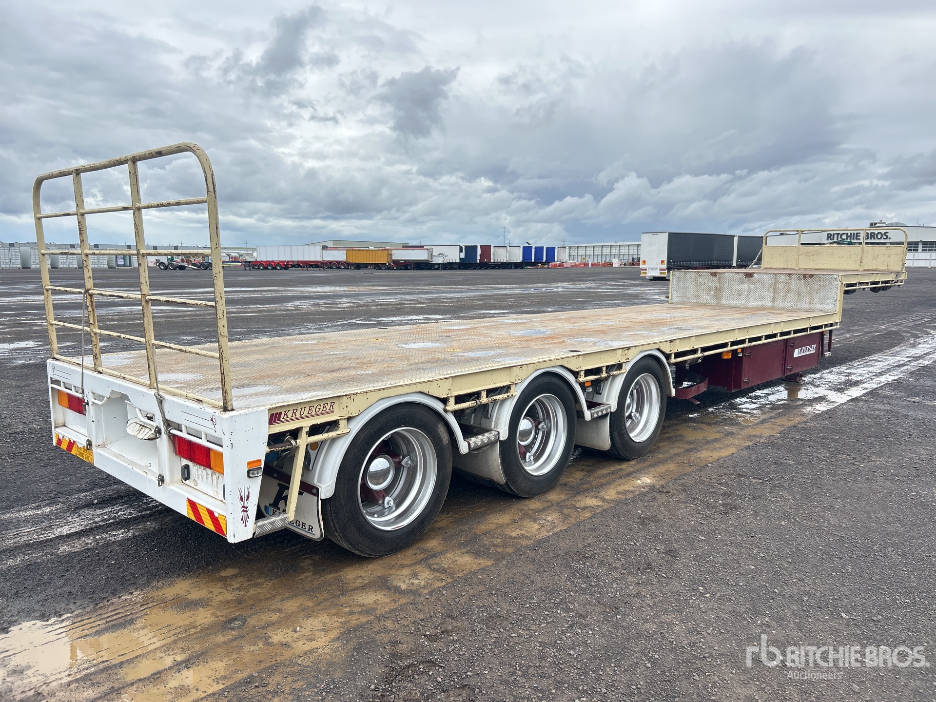 General Appearance with Imagen: esquina trasera izquierda