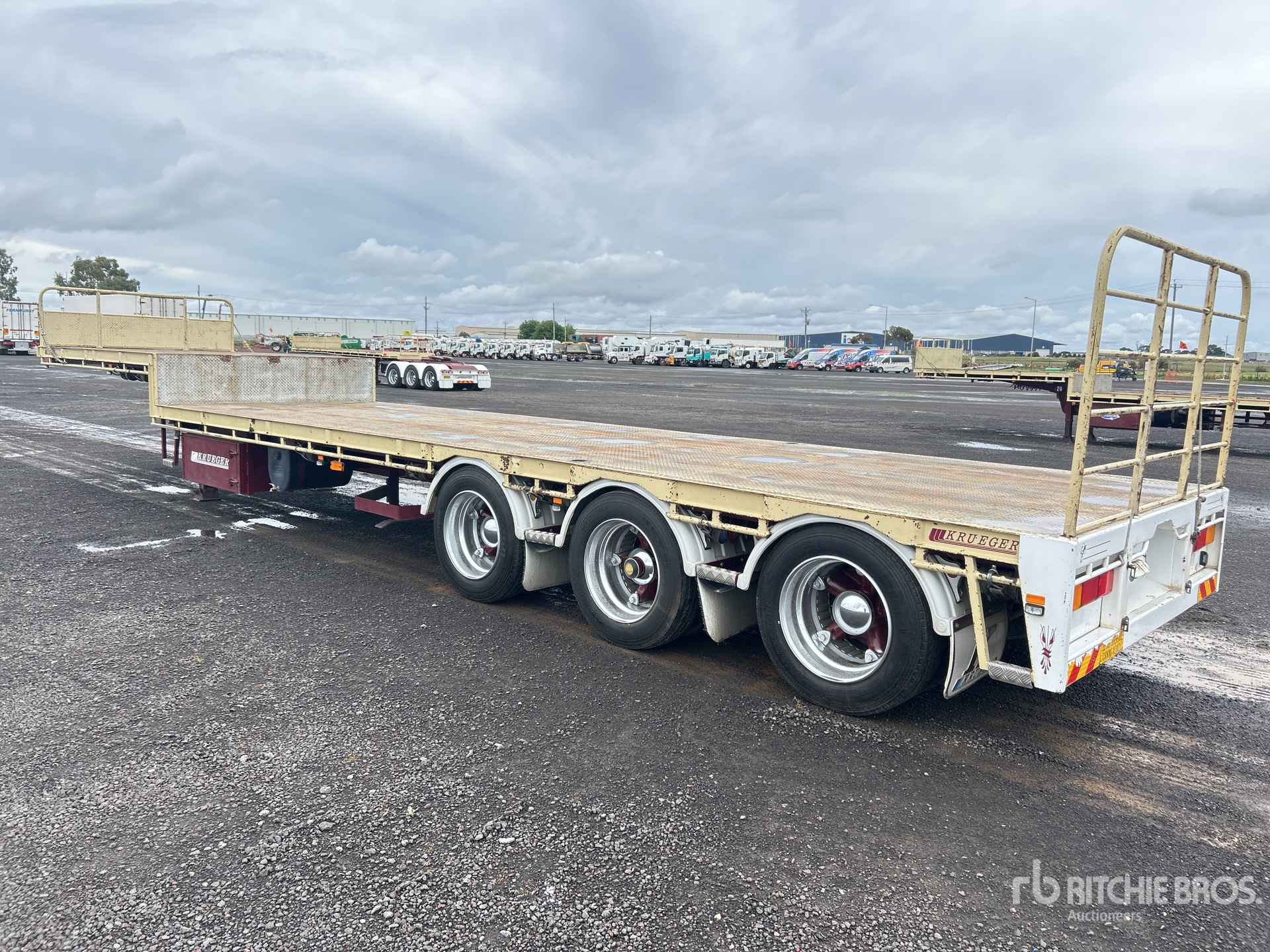 General Appearance with Imagen: esquina trasera derecha