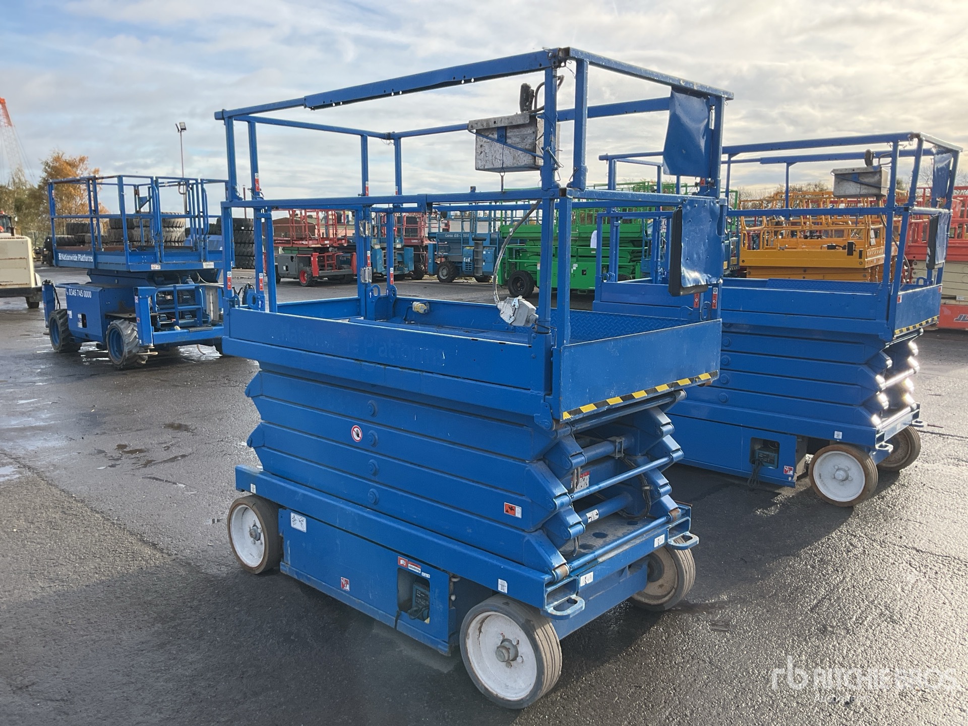 General Appearance with Imagen: esquina delantera derecha