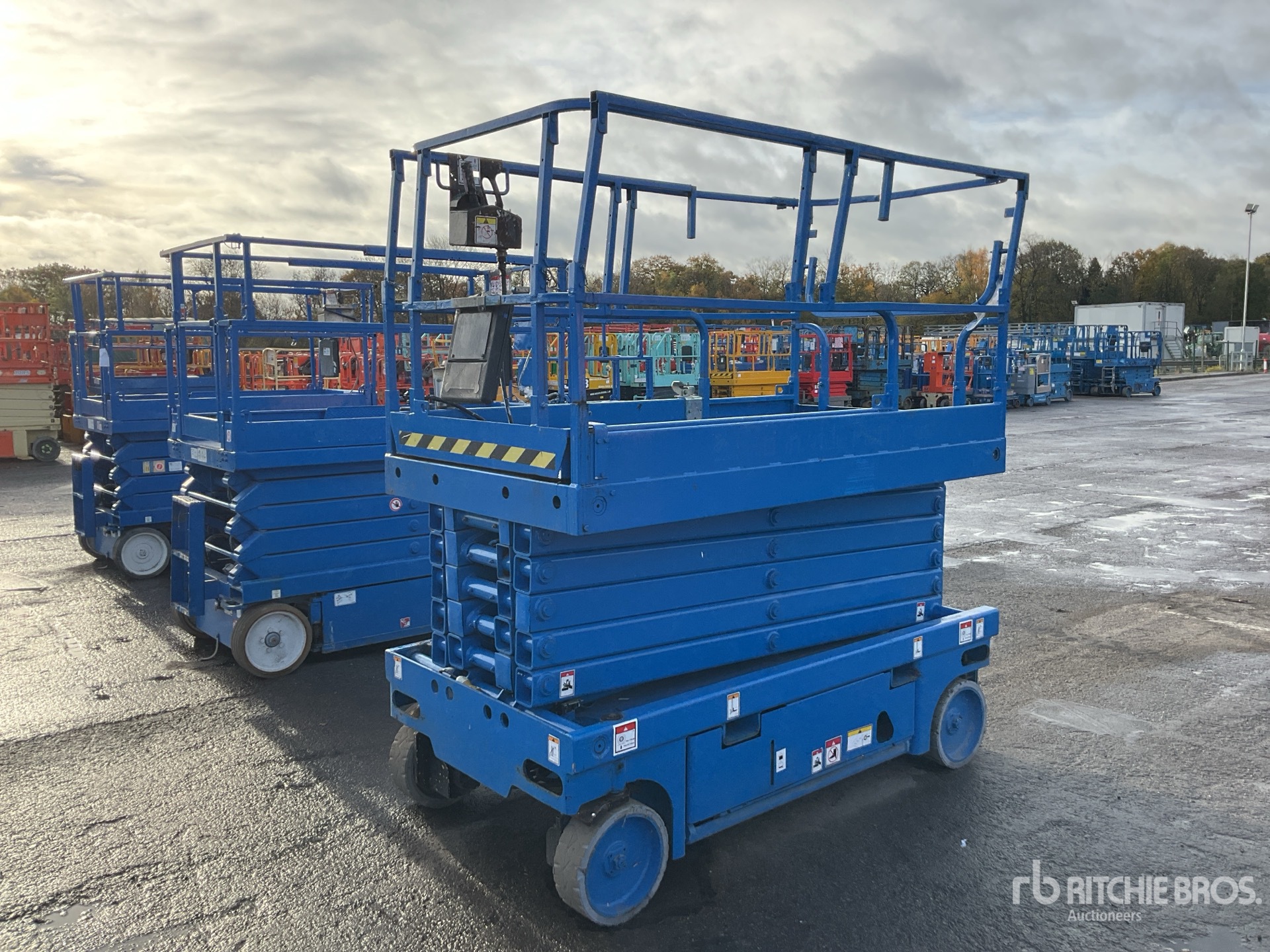 General Appearance with Imagen: esquina delantera izquierda