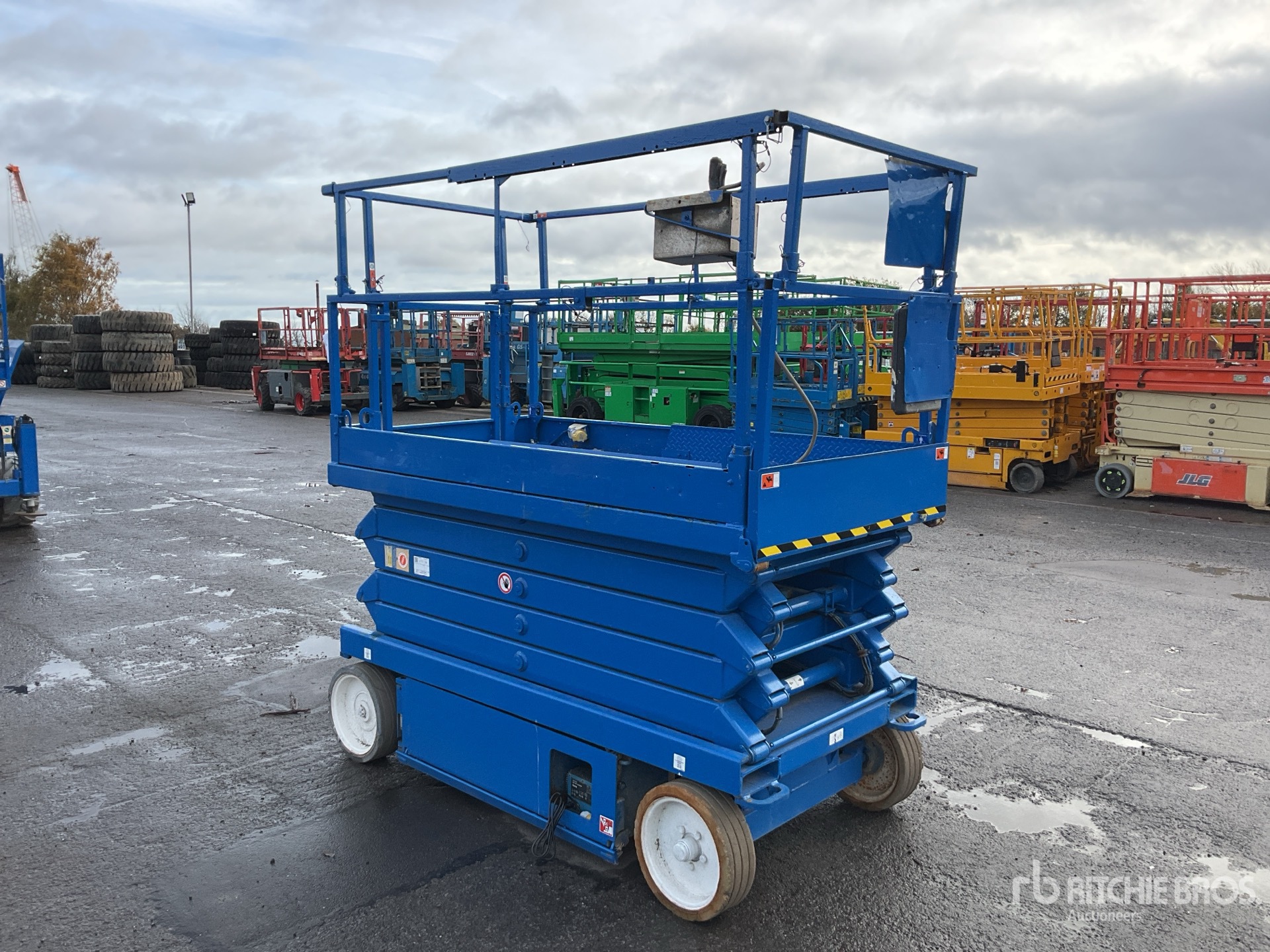 General Appearance with Imagen: esquina delantera derecha