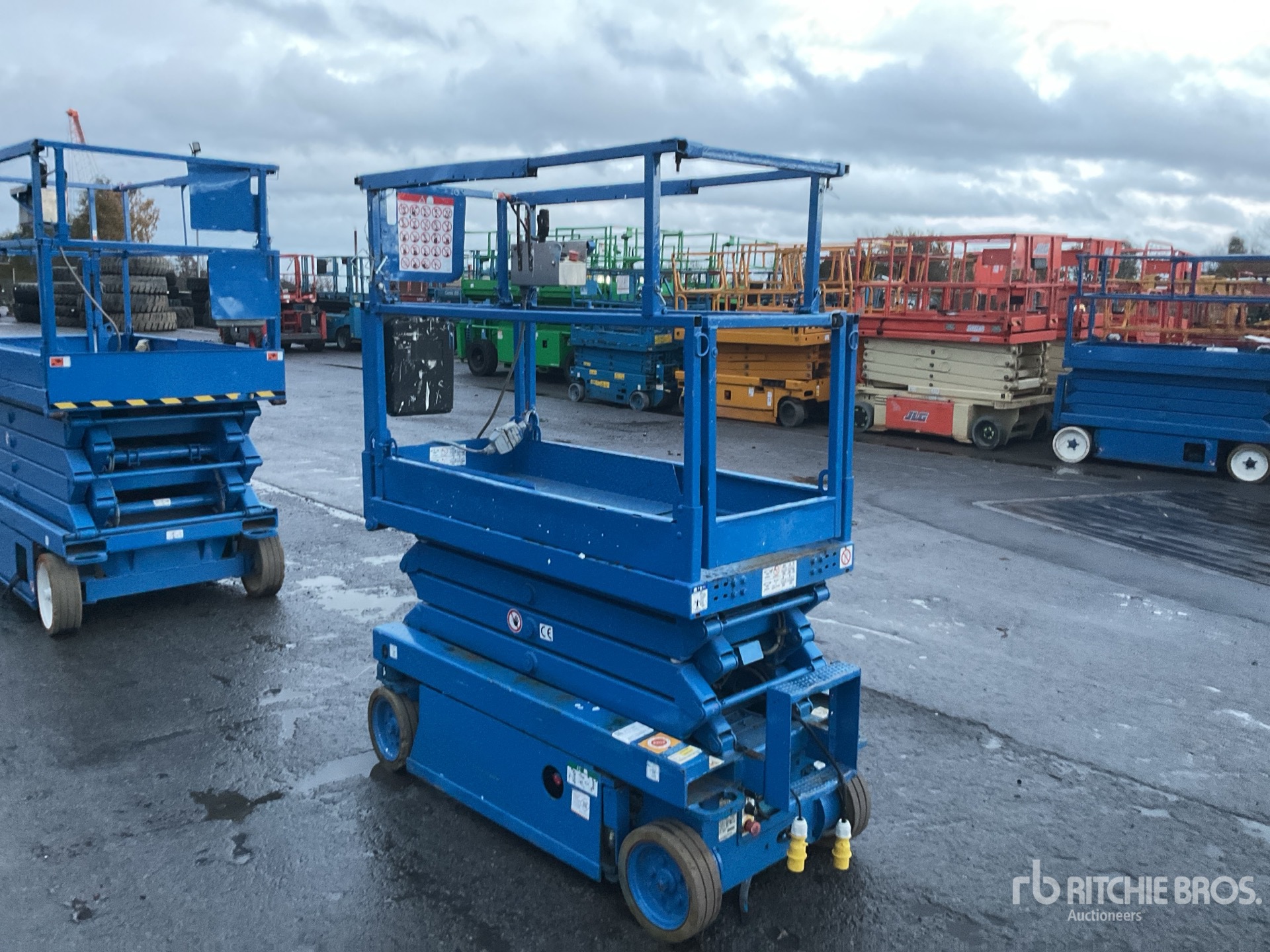 General Appearance with Imagen: esquina trasera izquierda