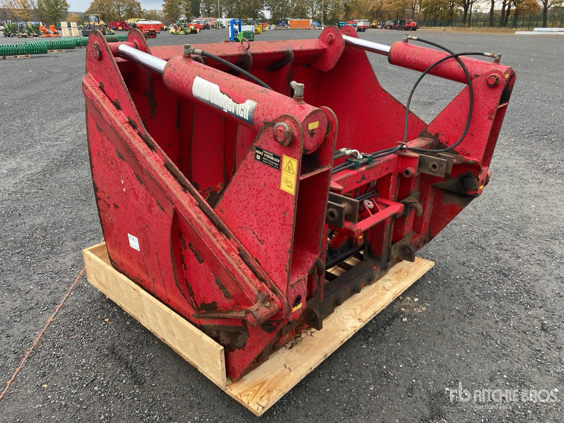 General Appearance with Bild, Ecke hinten links