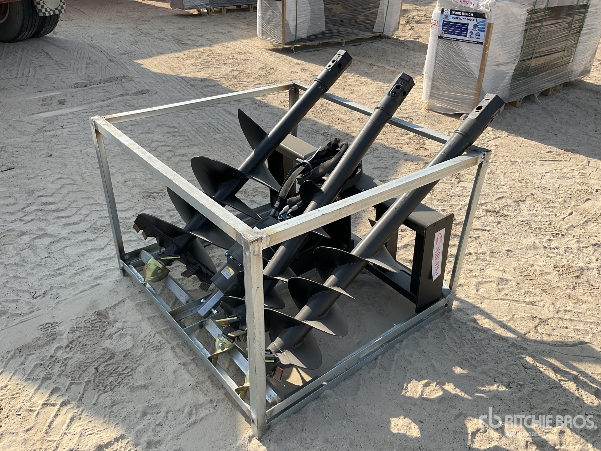 General Appearance with Bild, Ecke vorne links