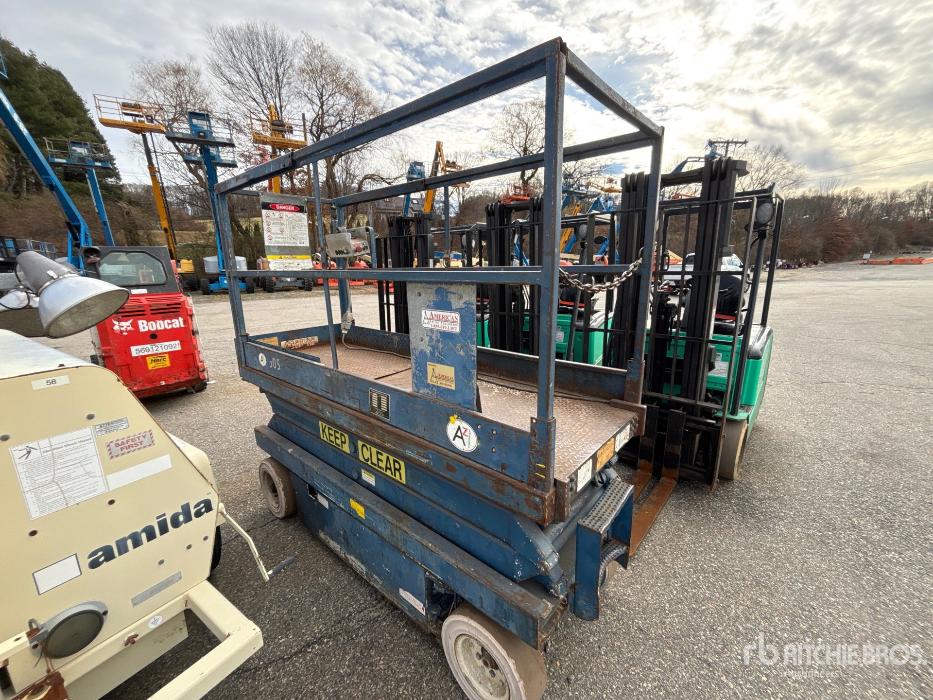 General Appearance with Picture, Right Front Corner