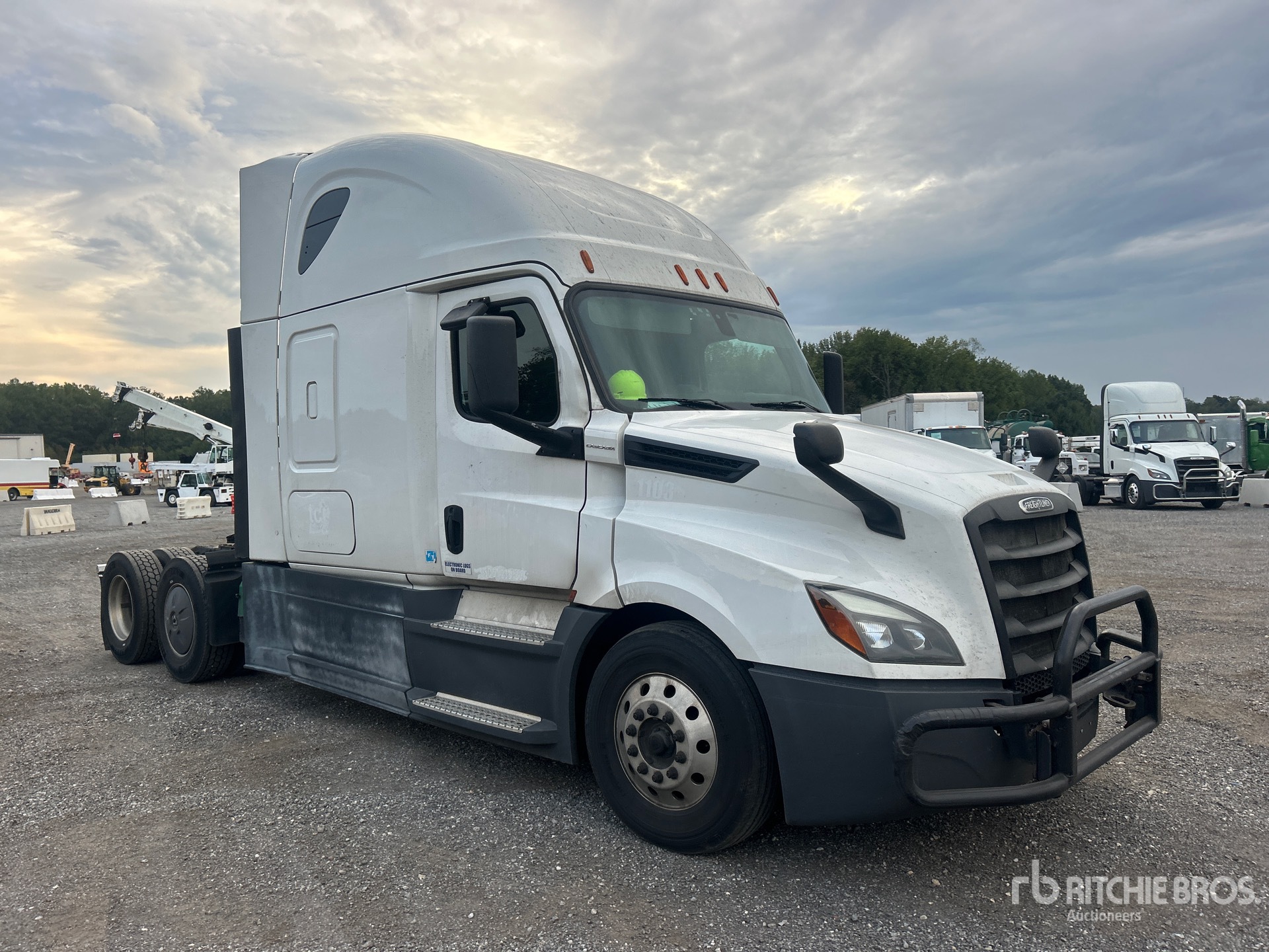 General Appearance with Imagen: esquina delantera derecha