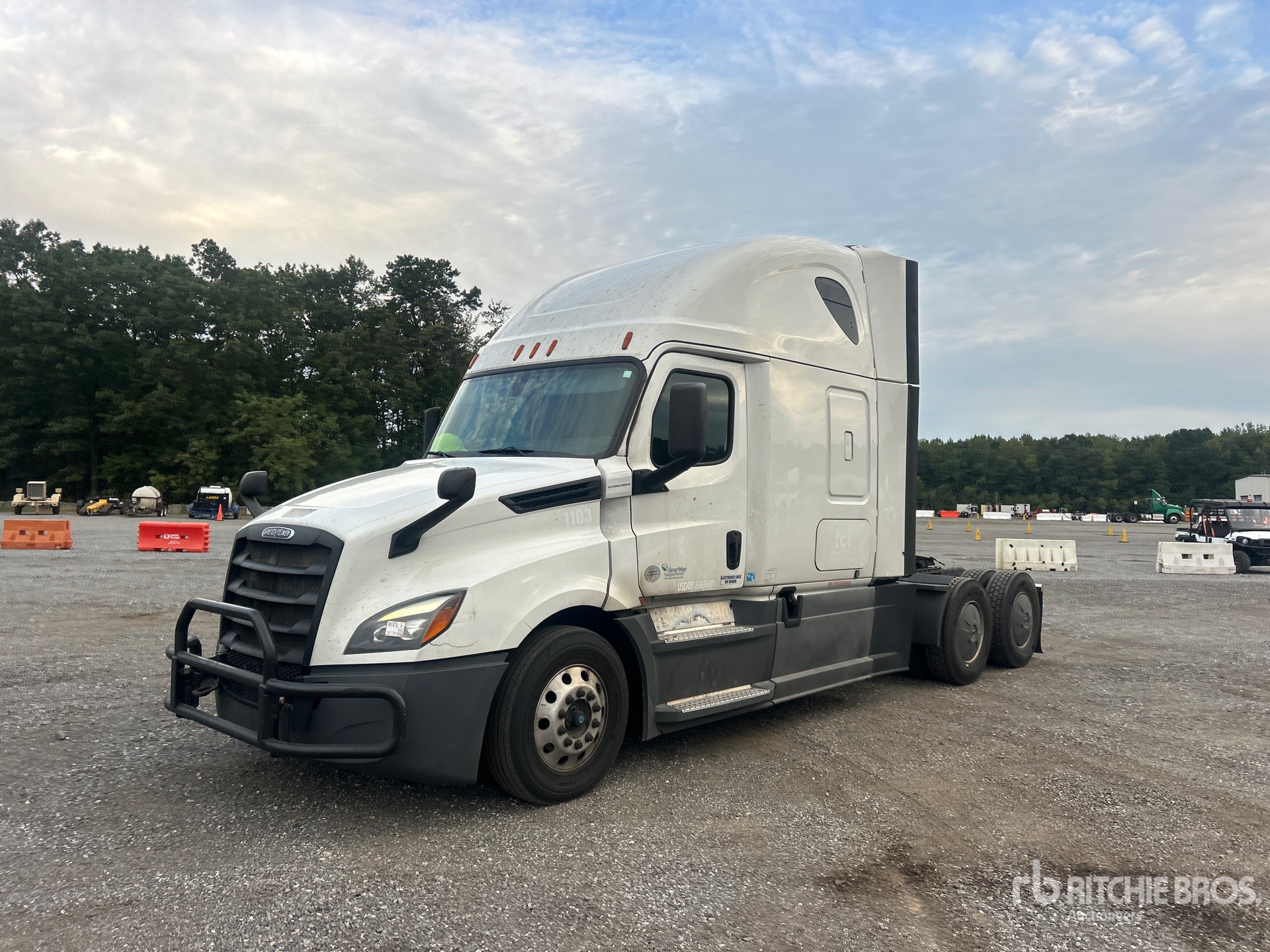 General Appearance with Imagen: esquina delantera izquierda