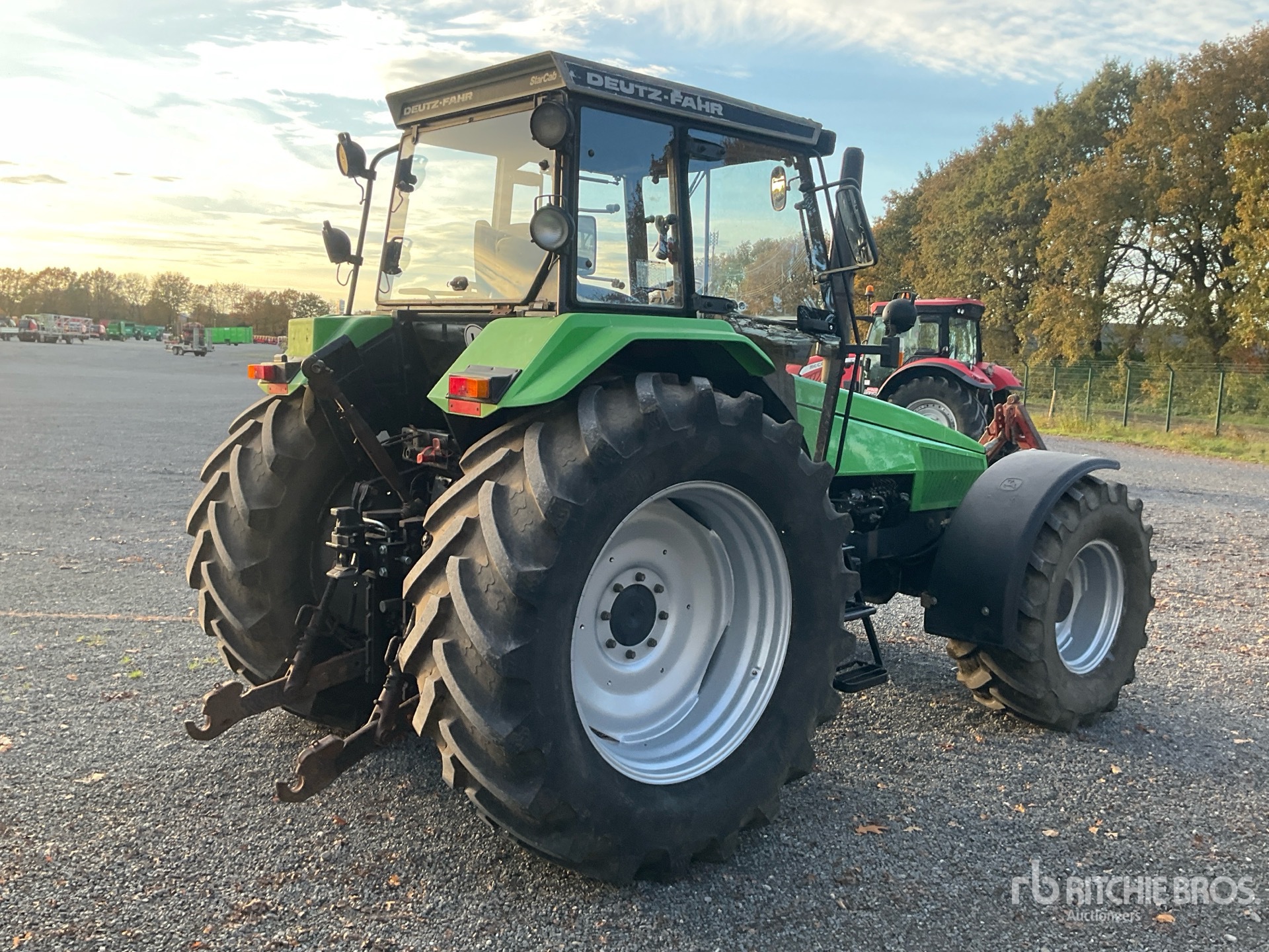 General Appearance with Imagen: esquina trasera derecha