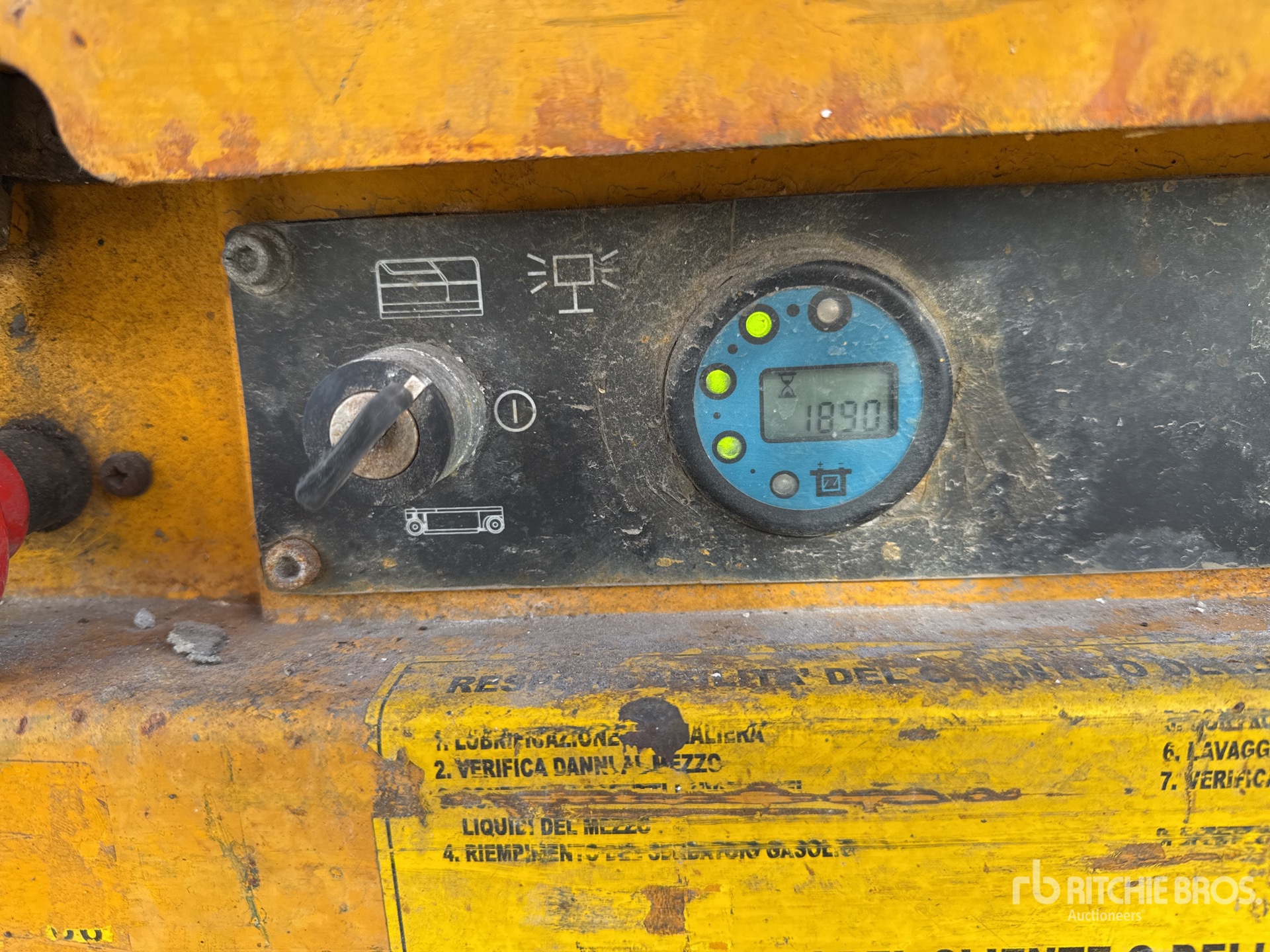 General Appearance with Hour Meter / Odometer