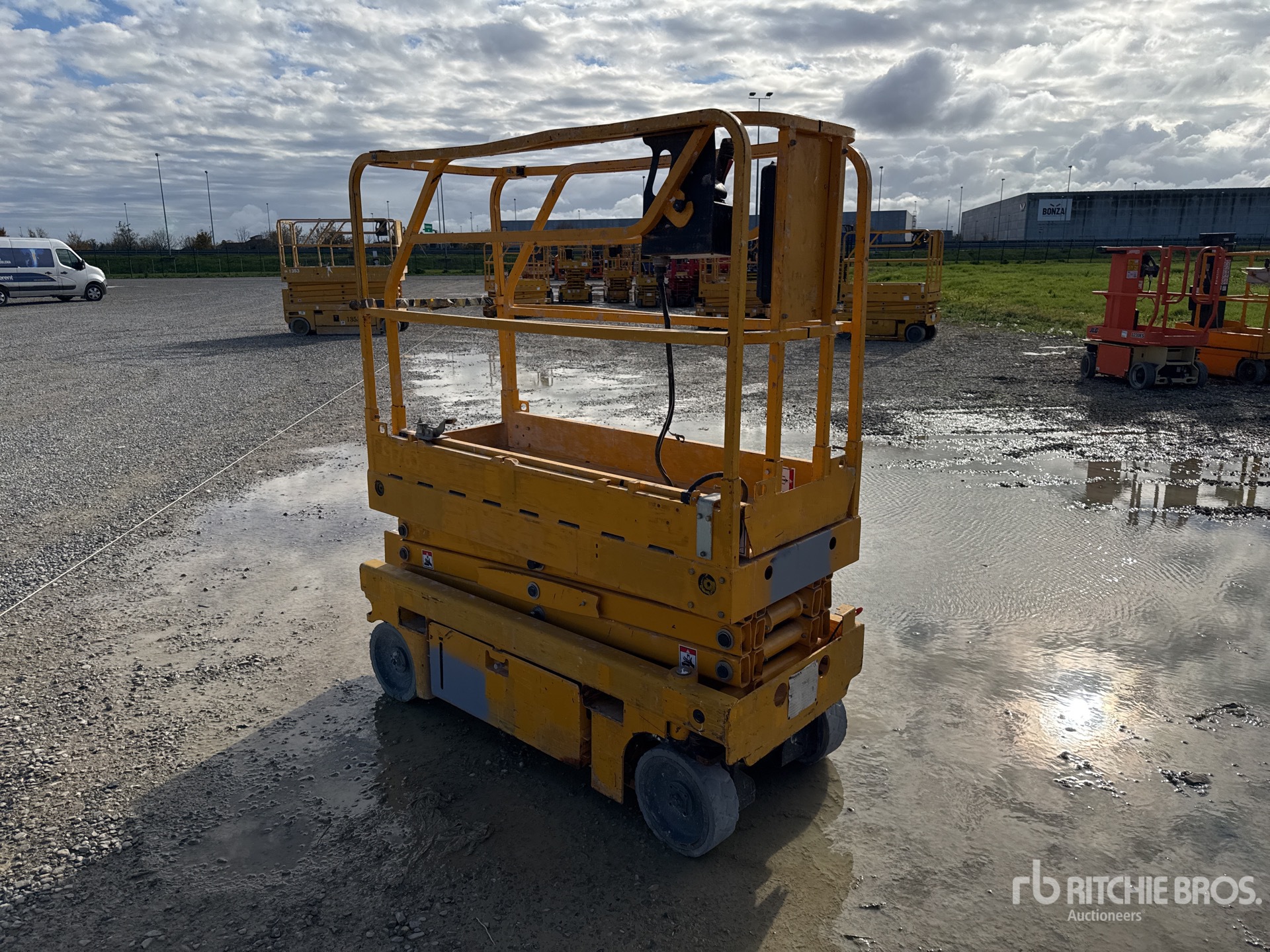 General Appearance with Picture, Right Front Corner