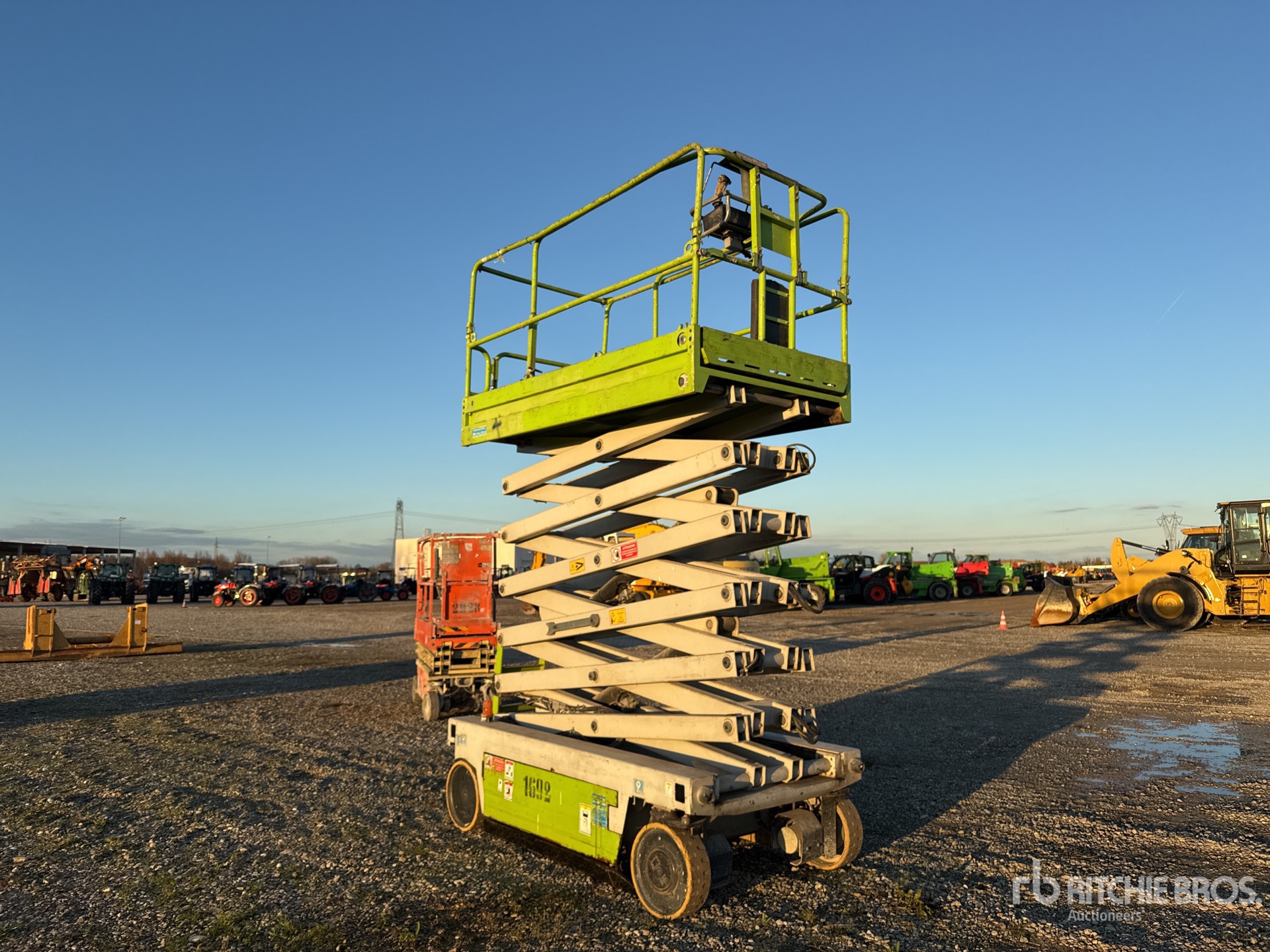 General Appearance with Imagen: esquina trasera derecha