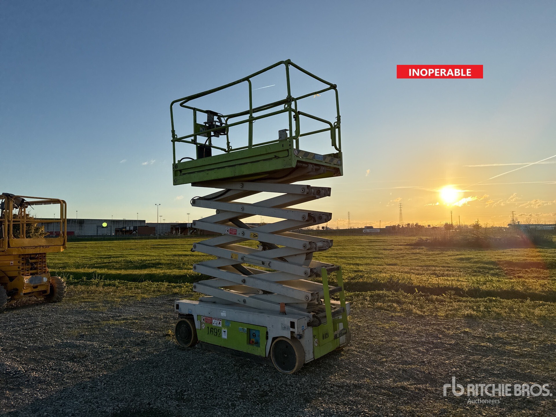 General Appearance with Featured Photo