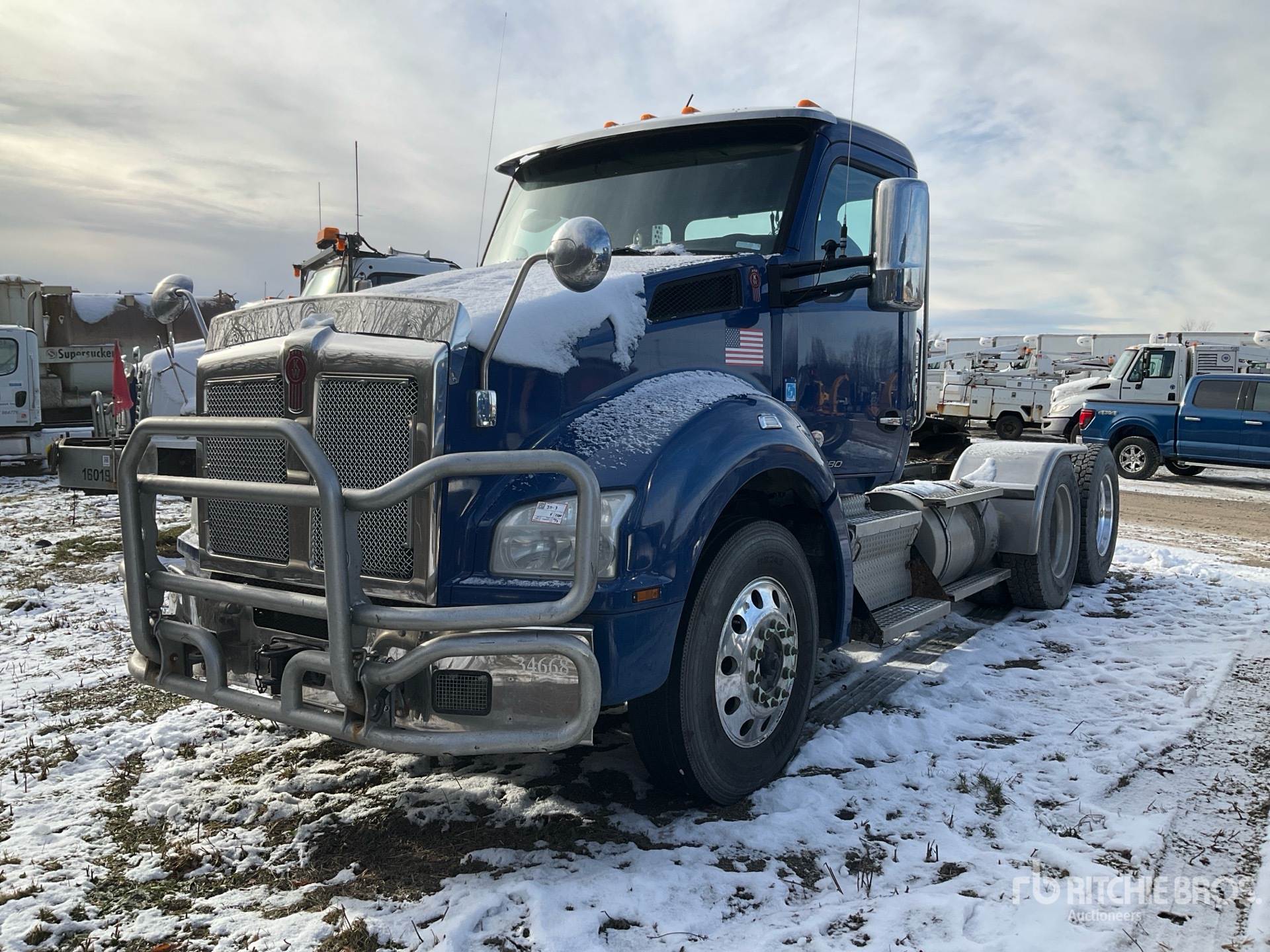 General Appearance with Picture, Left Front Corner