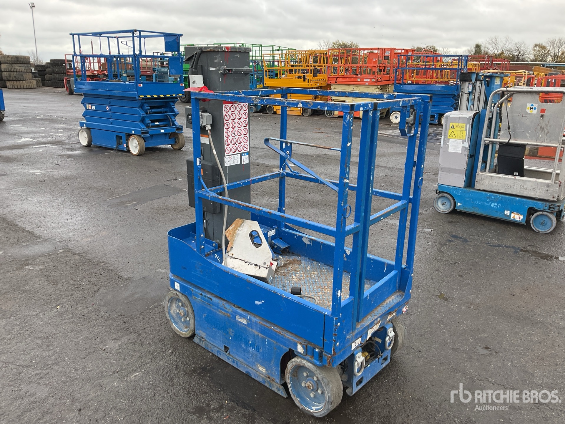 General Appearance with Picture, Right Front Corner