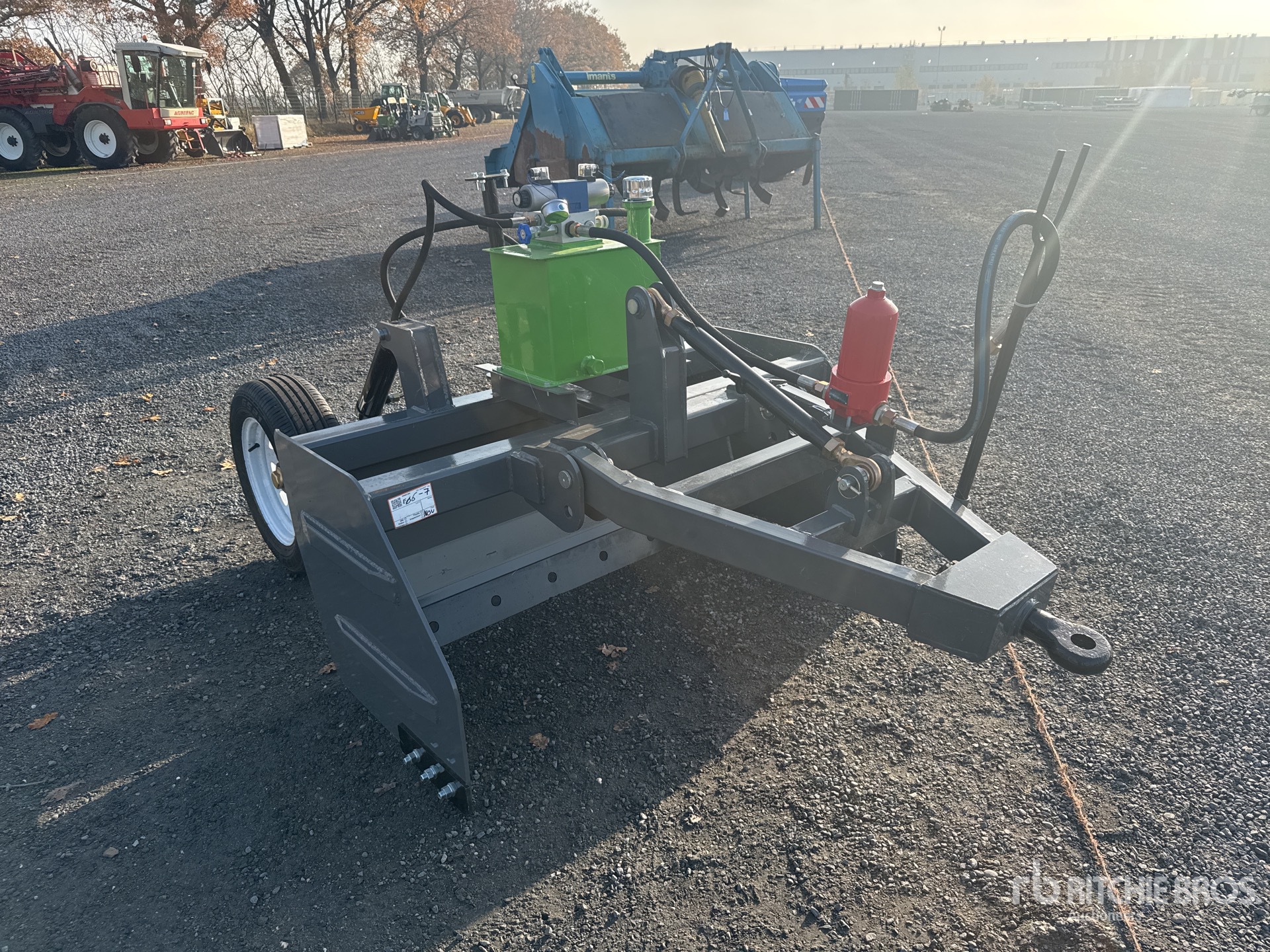 General Appearance with Picture, Left Front Corner