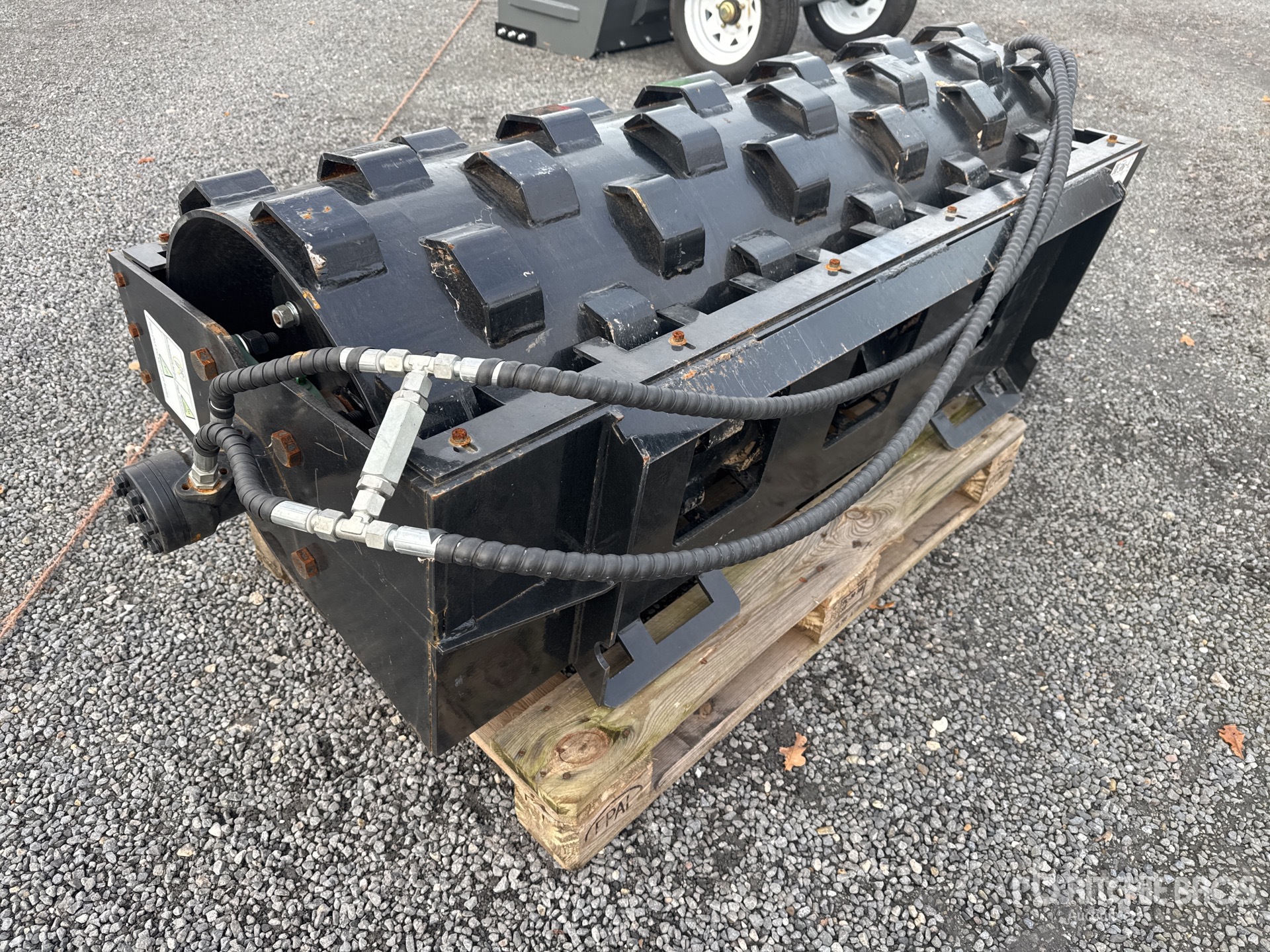 General Appearance with Foto, angolo posteriore sinistro