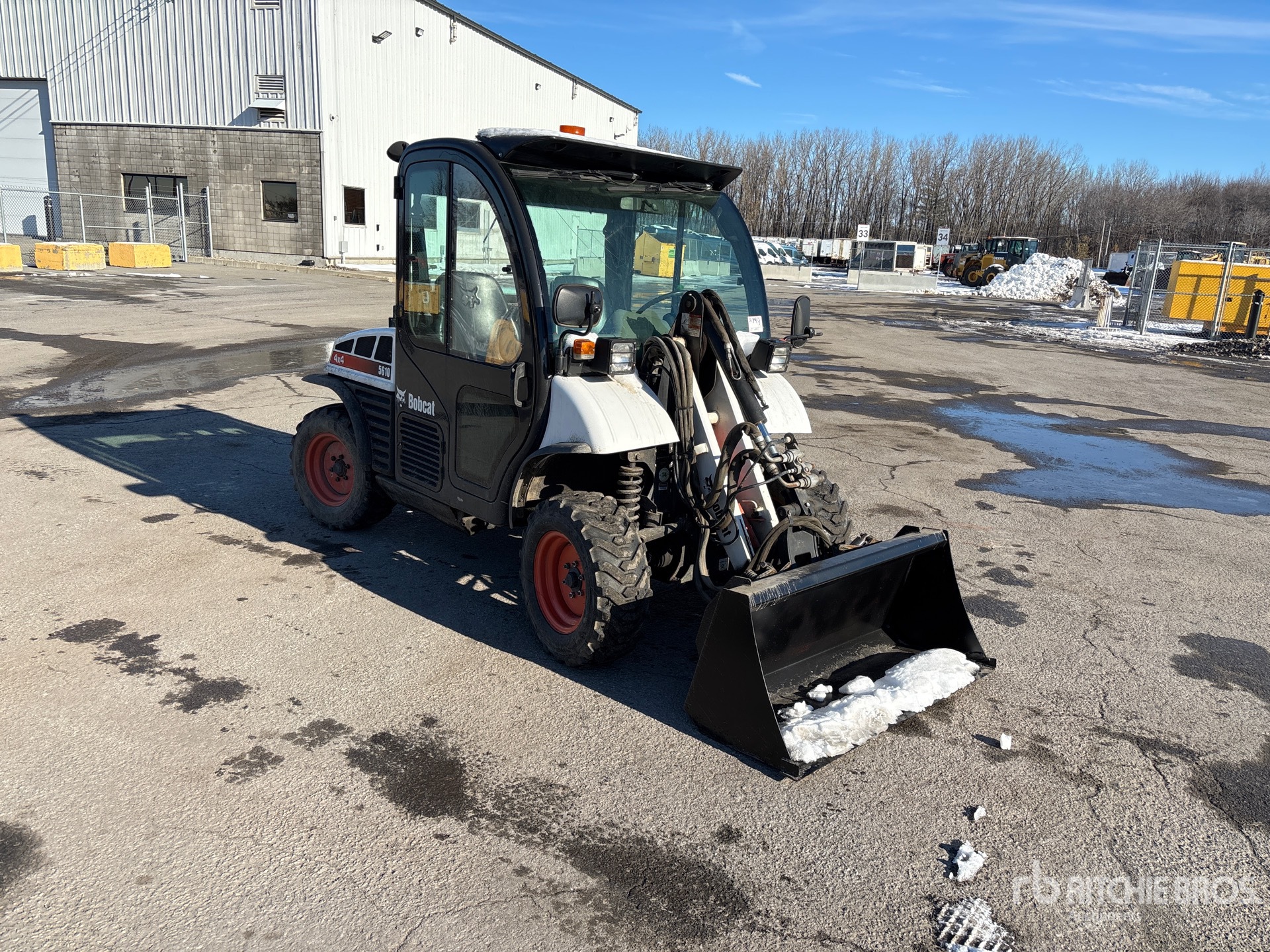 General Appearance with Picture, Right Front Corner