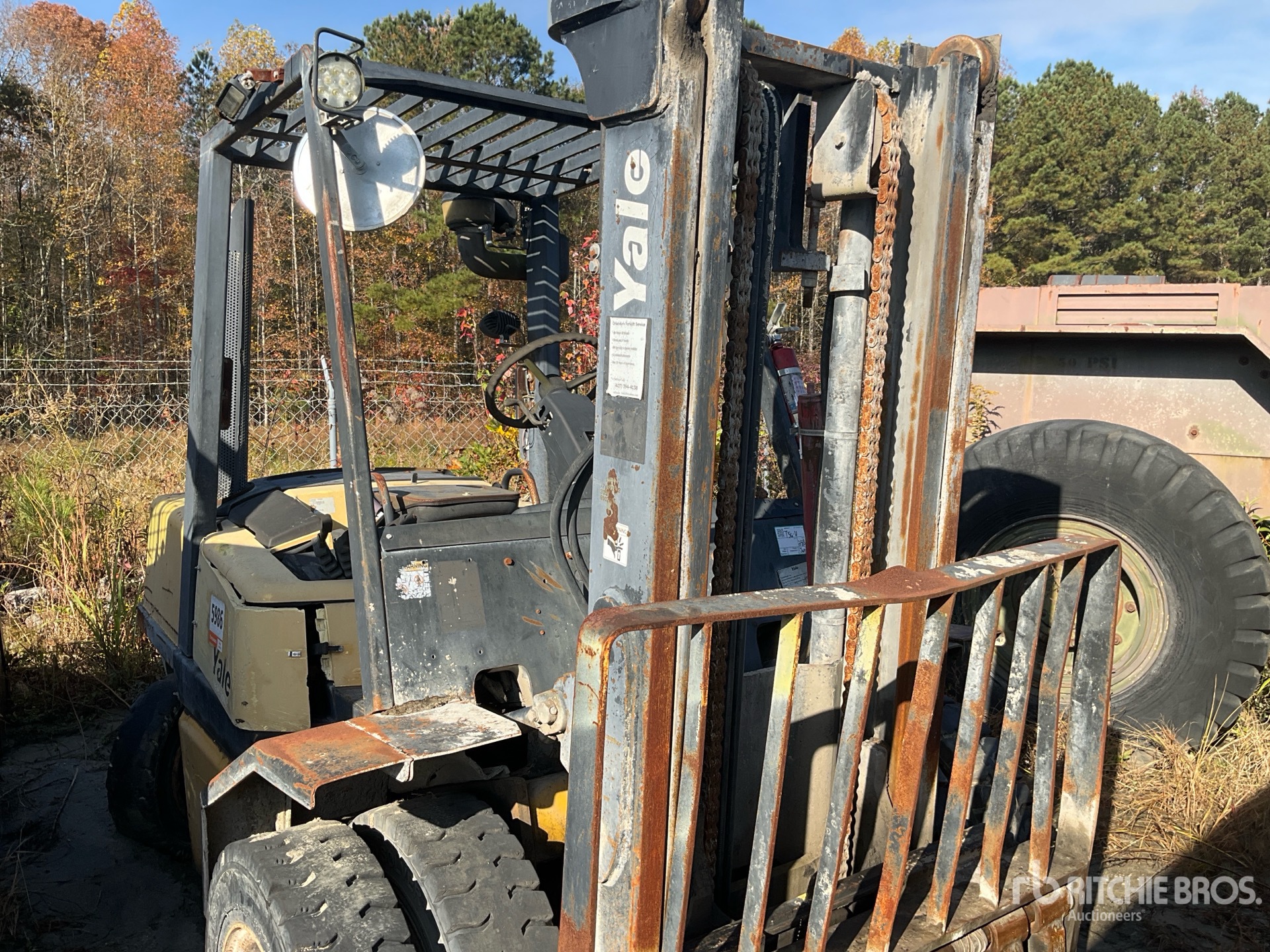 Aspect général with Image, coin avant droit